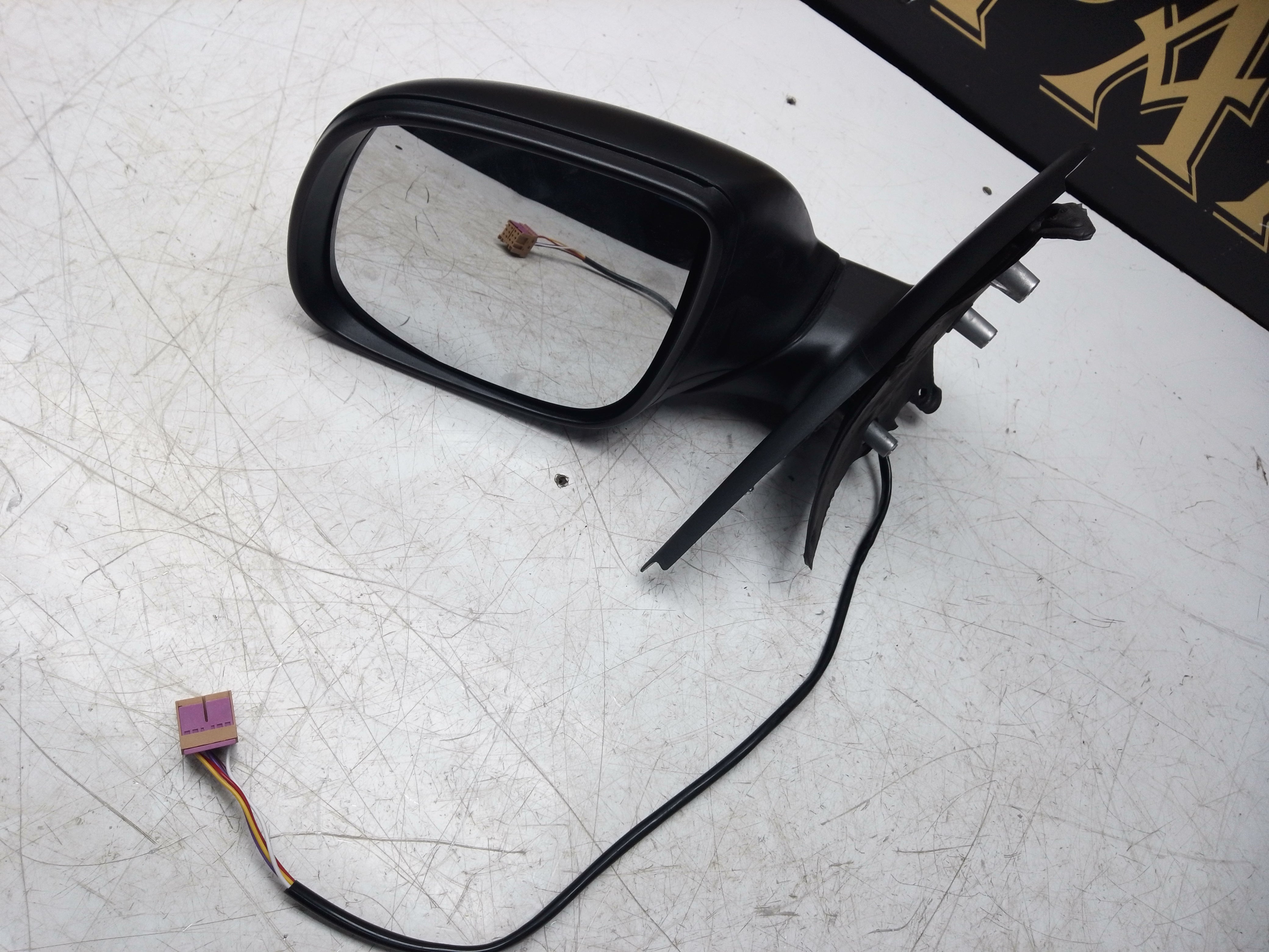 Volkswagen Transporter T5 2010–2015 Electric Left Wing Mirror