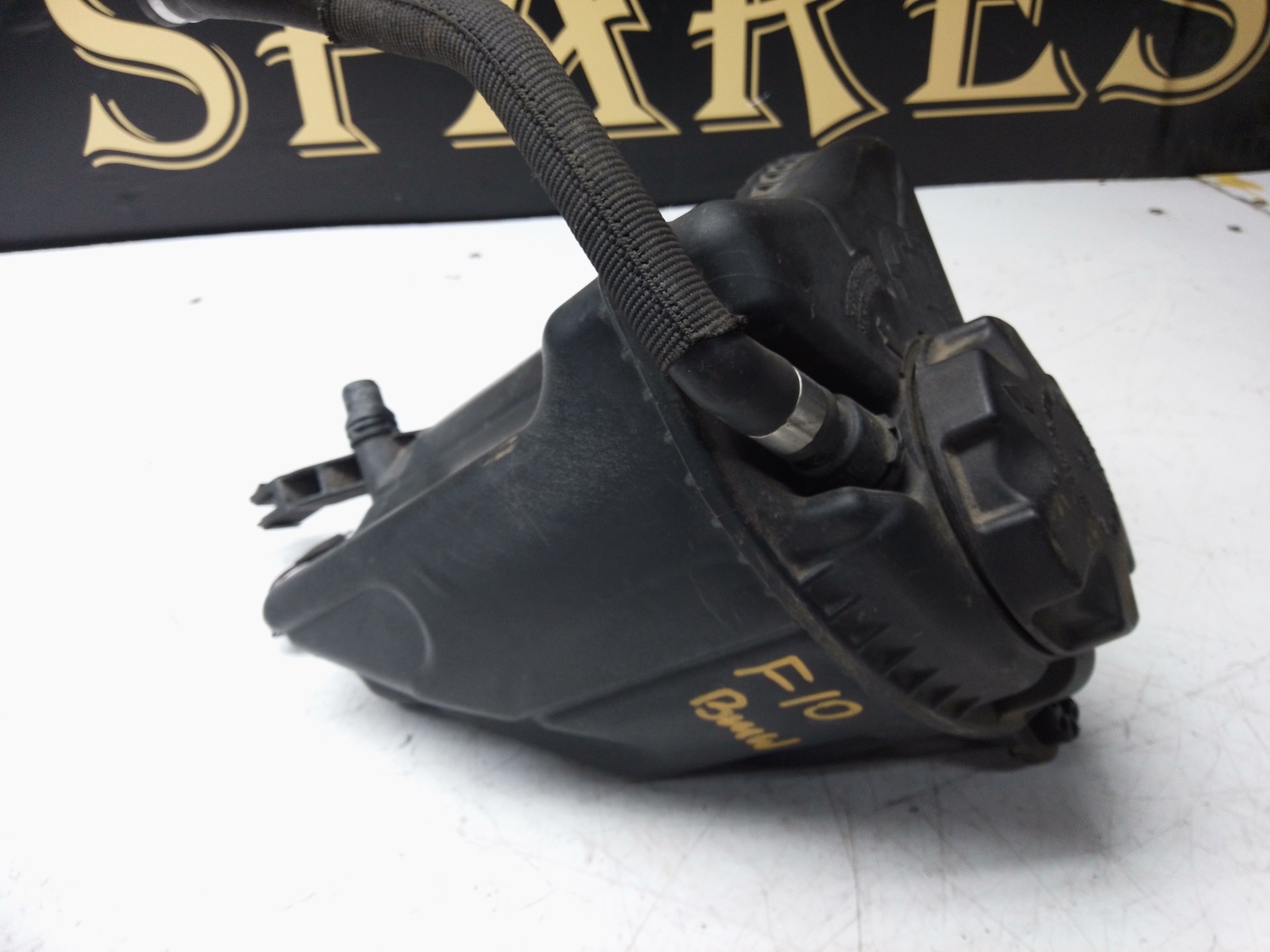 BMW 5 Series 520D F10 F11 2010–2015 Expansion Bottle (10808611)