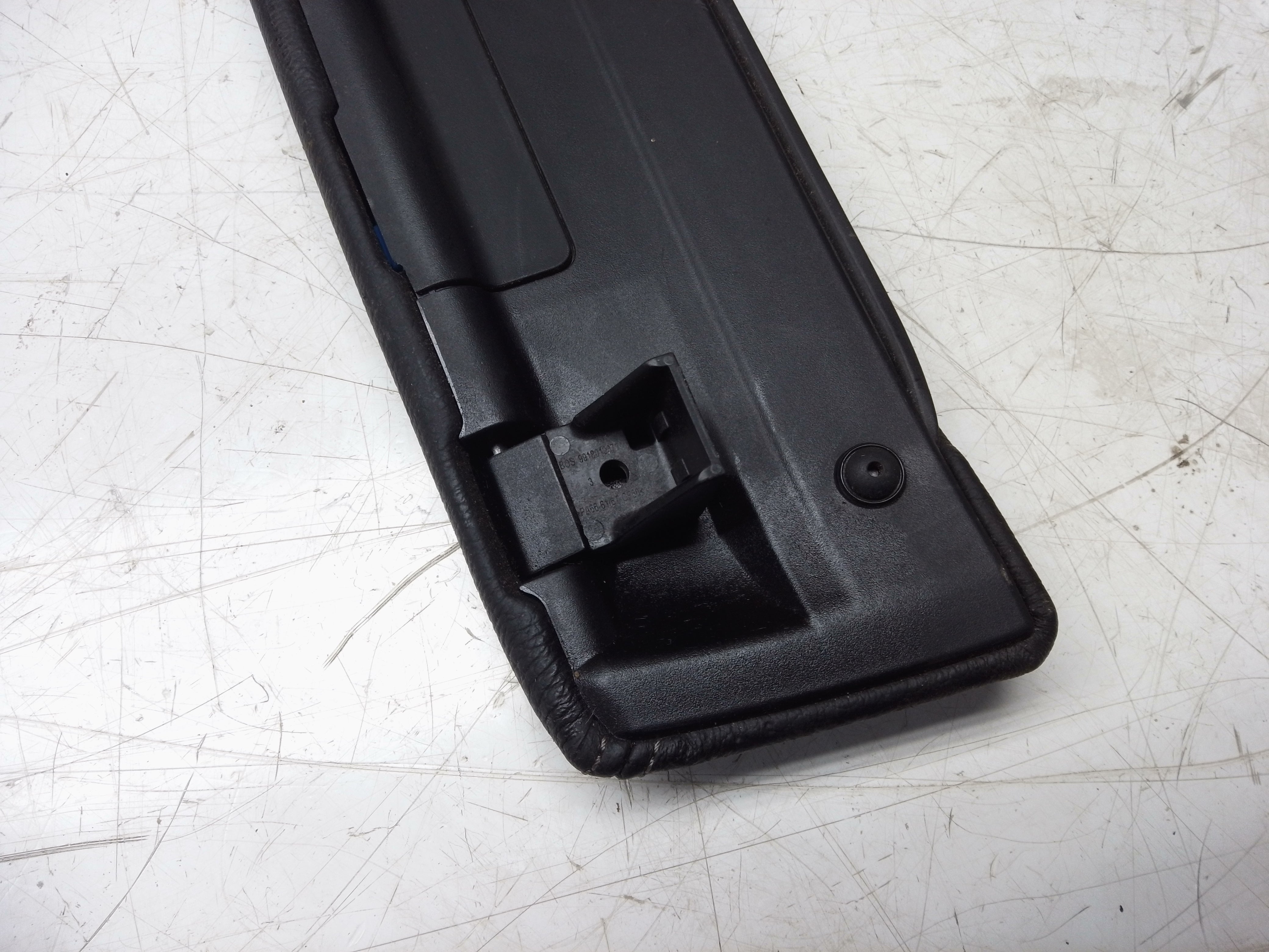 BMW 5 Series G30 G31 Both Center Console Leather Armrest (9918019371)