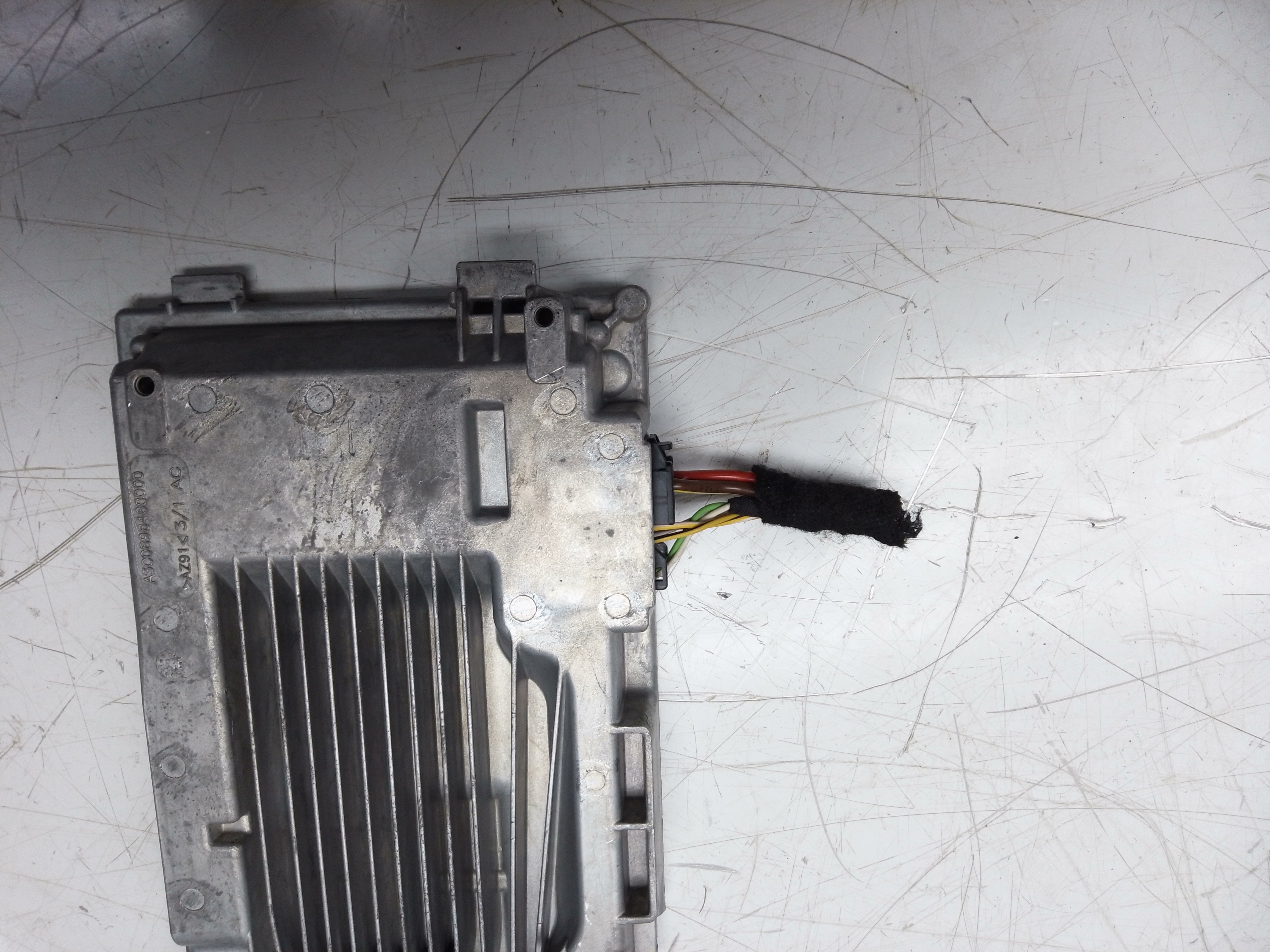 BMW 3 Series Instrument Cluster Control Unit (132640-10) (5B3D910) (6210 5B3D910 01)