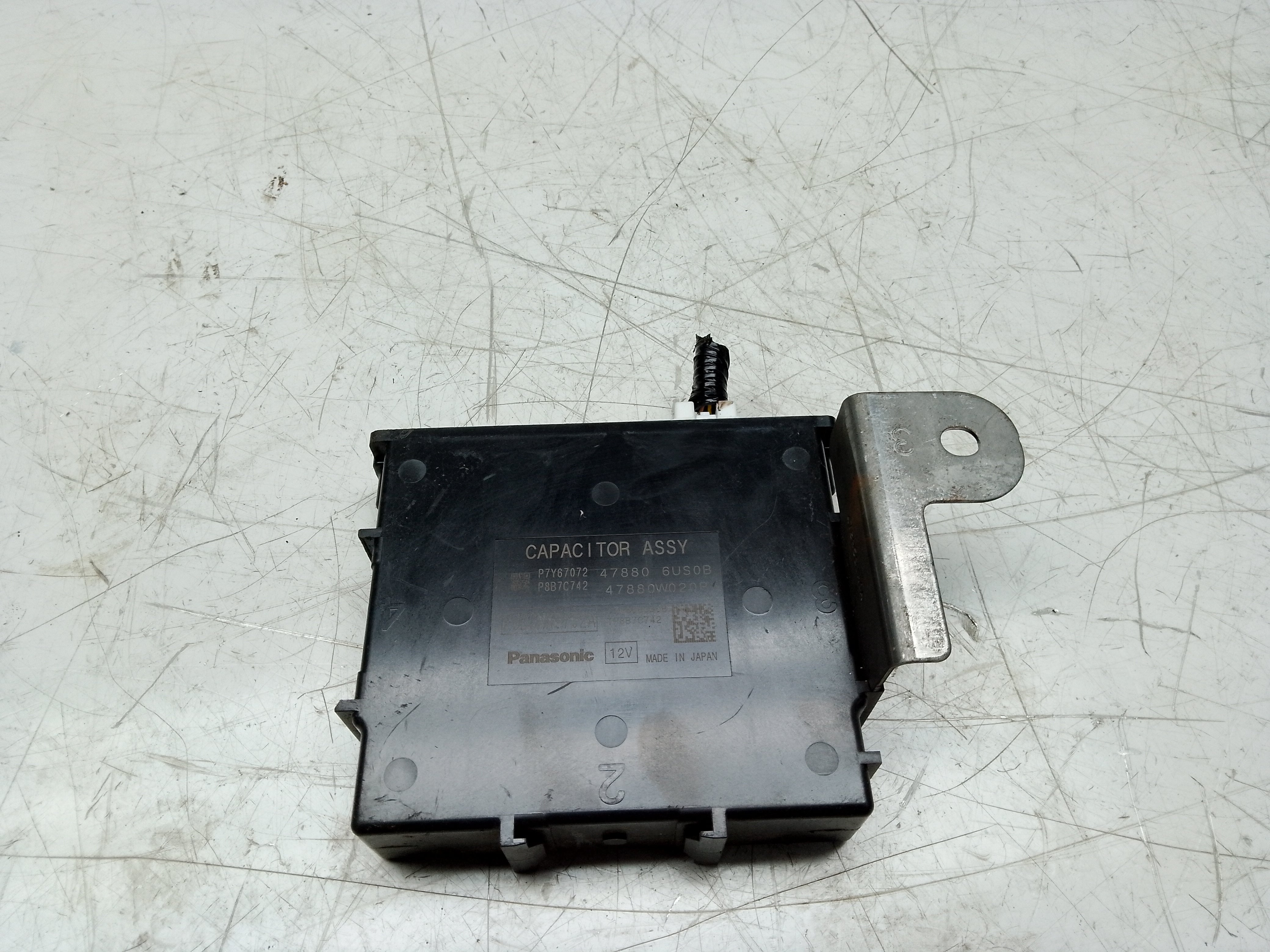 Nissan Qashqai J12 2014–2021 Capacitor Assembly (47880W020P)