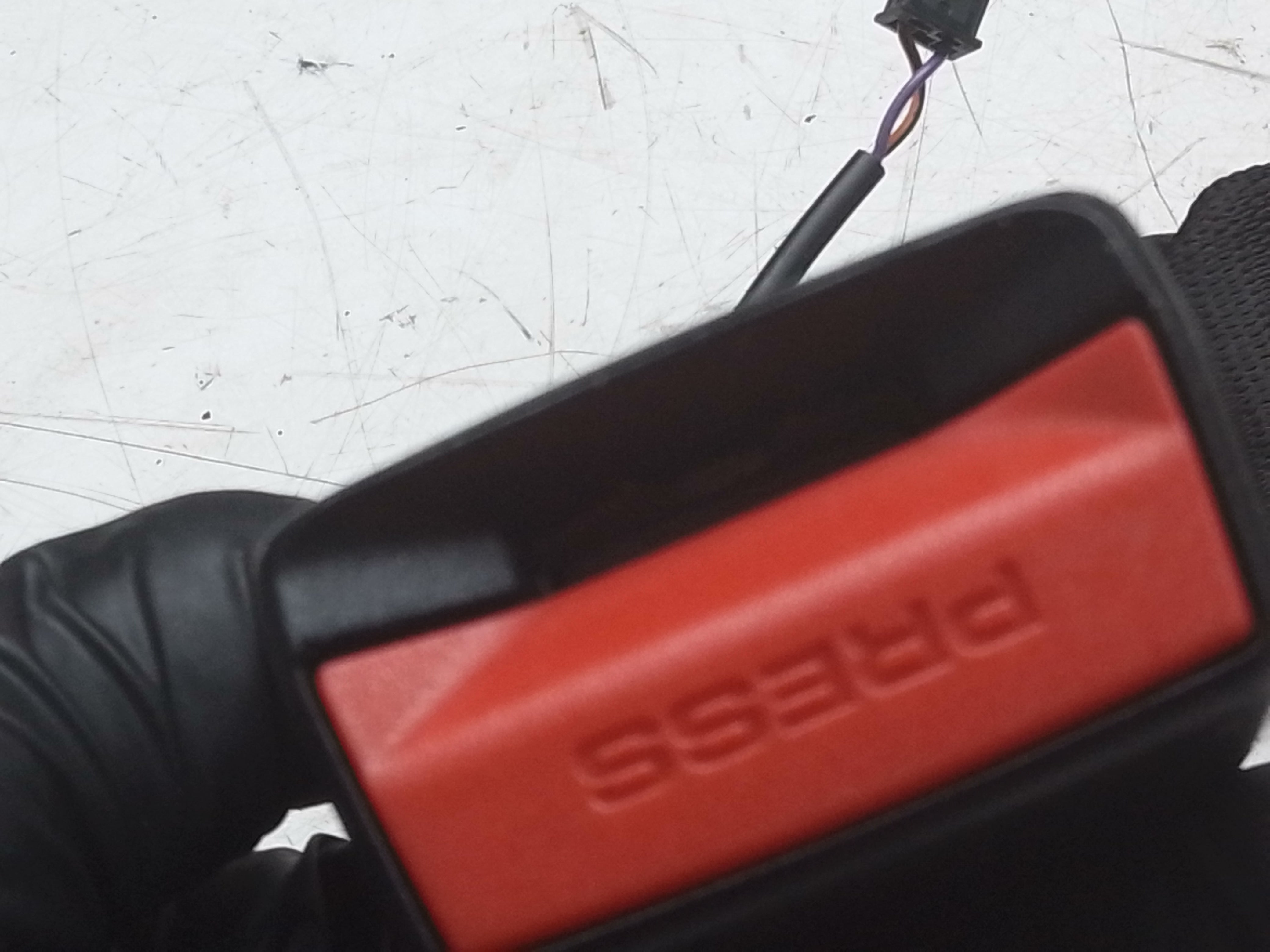 BMW 3 Series 2015 F30 F31 Rear Twin Double Seat Belt Buckle (7375448)