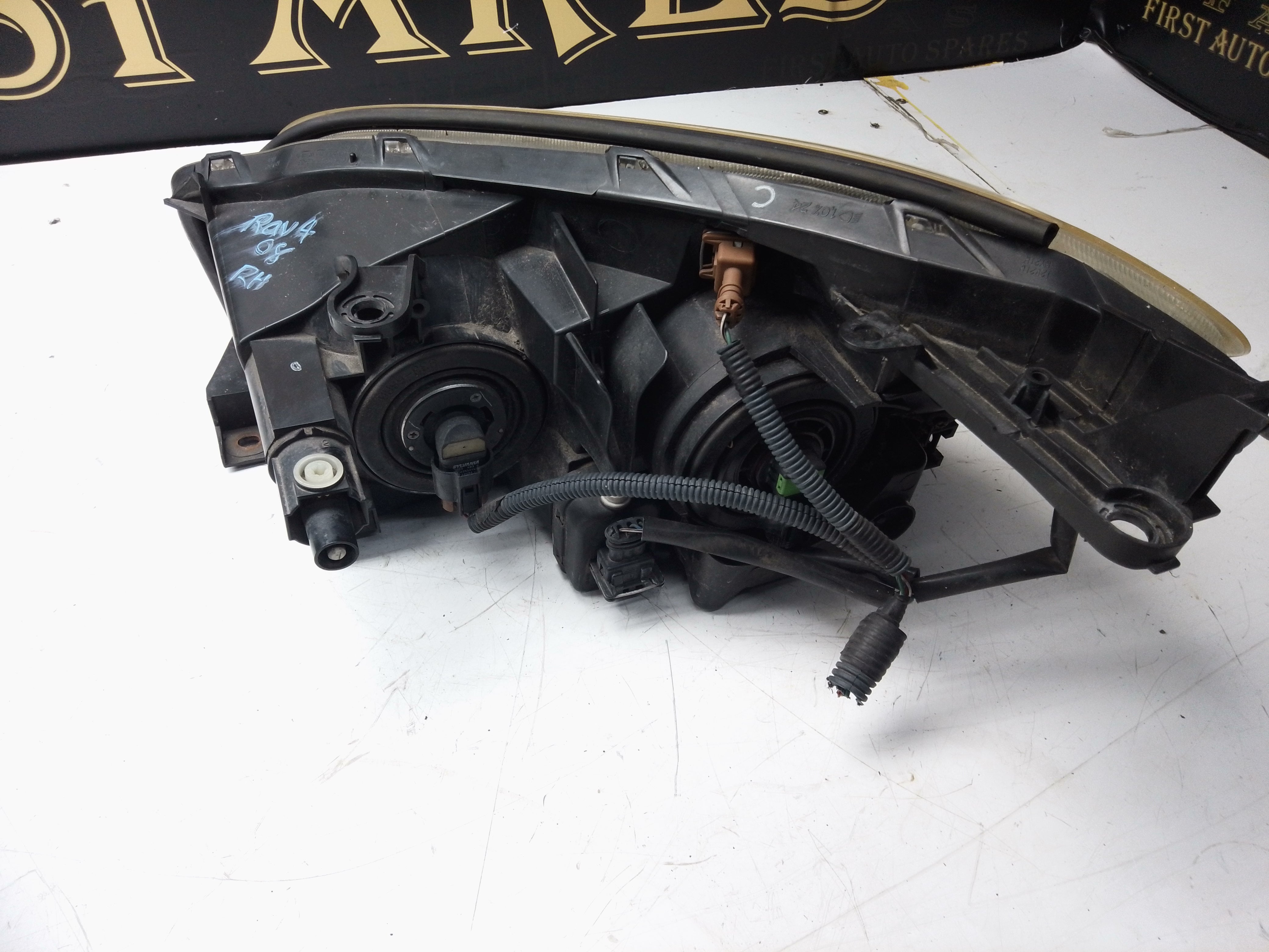 Toyota RAV4 2008 Right/Driver Side Headlight