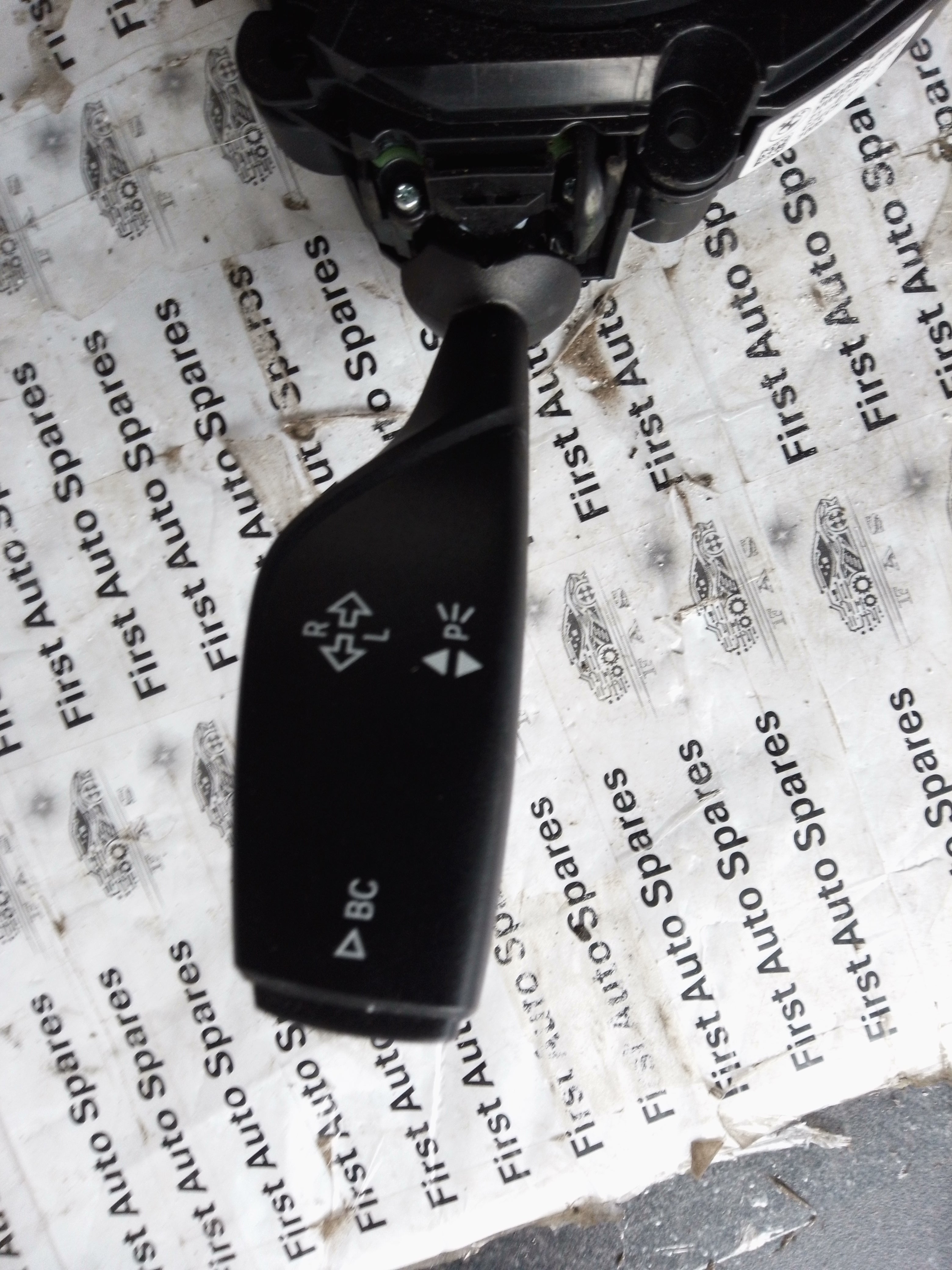BMW X1 F48 Wiper & Indicator Switch Stalks (6827369)