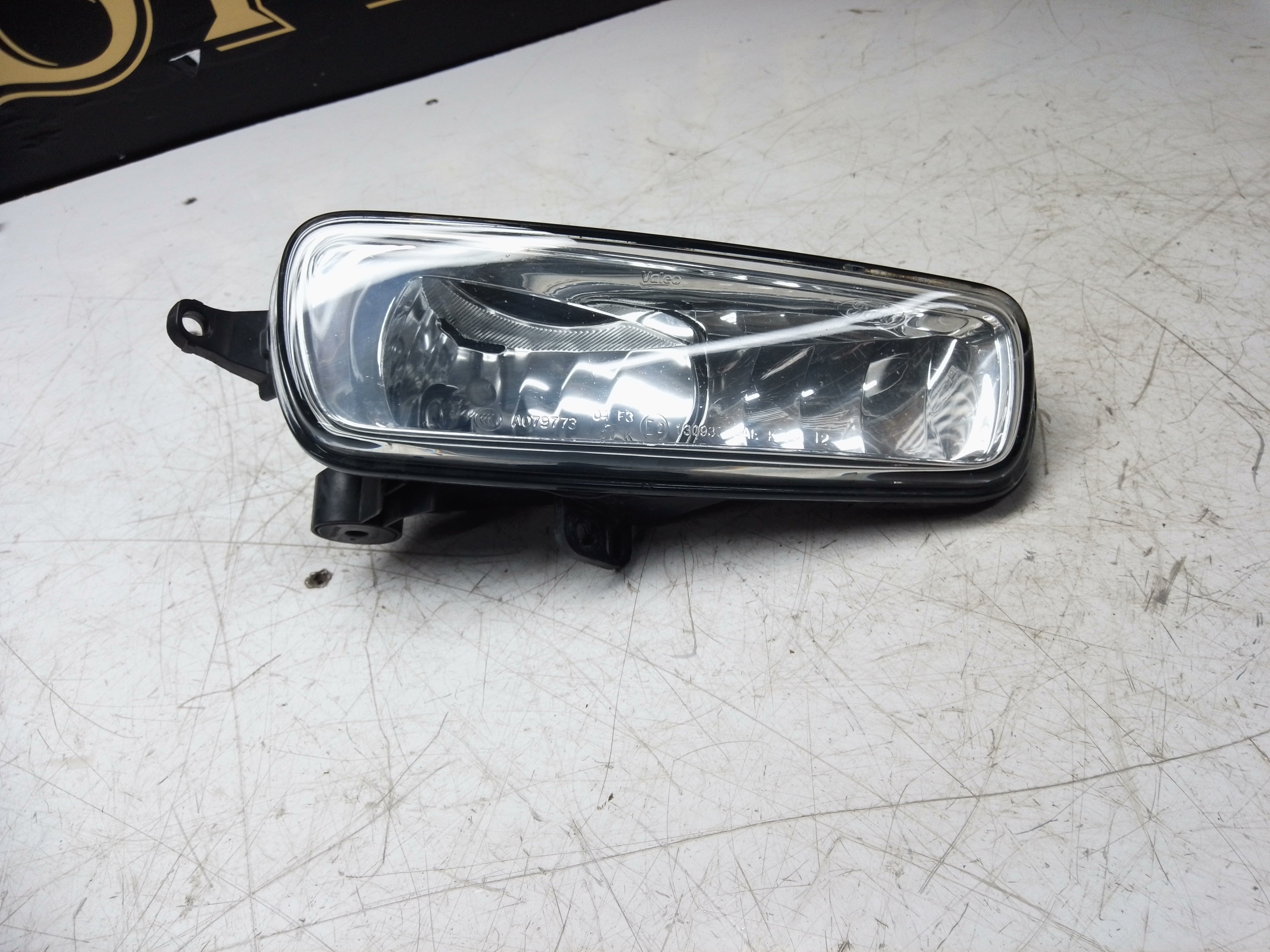 Ford Focus 2015 Front Bumper Right Side Fog Light (F1EB-15A254-AB)