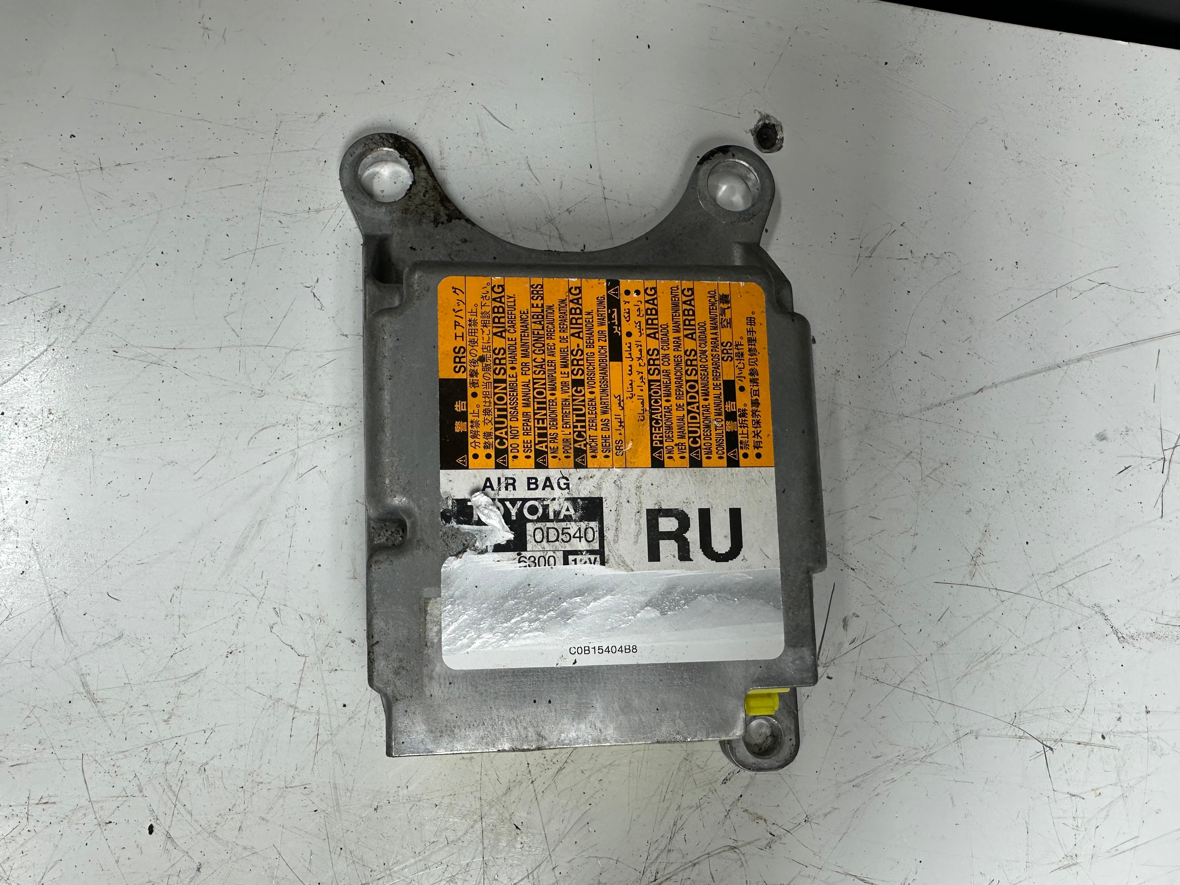 Toyota Yaris RU Airbag Restraint Control Module (231000-6300)