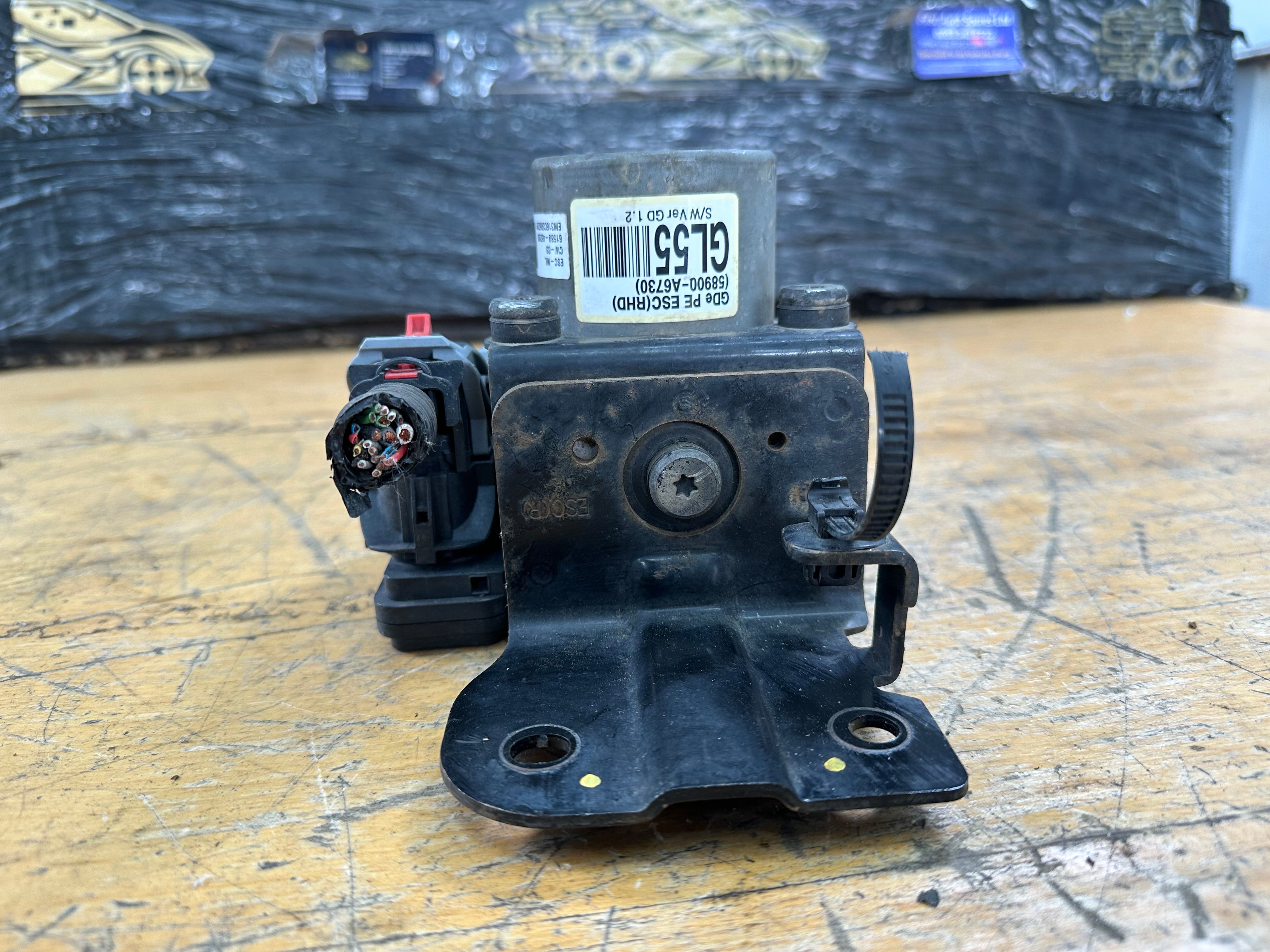 Hyundai i30 2016 ABS Pump Controller Modulator (58900-A6730)