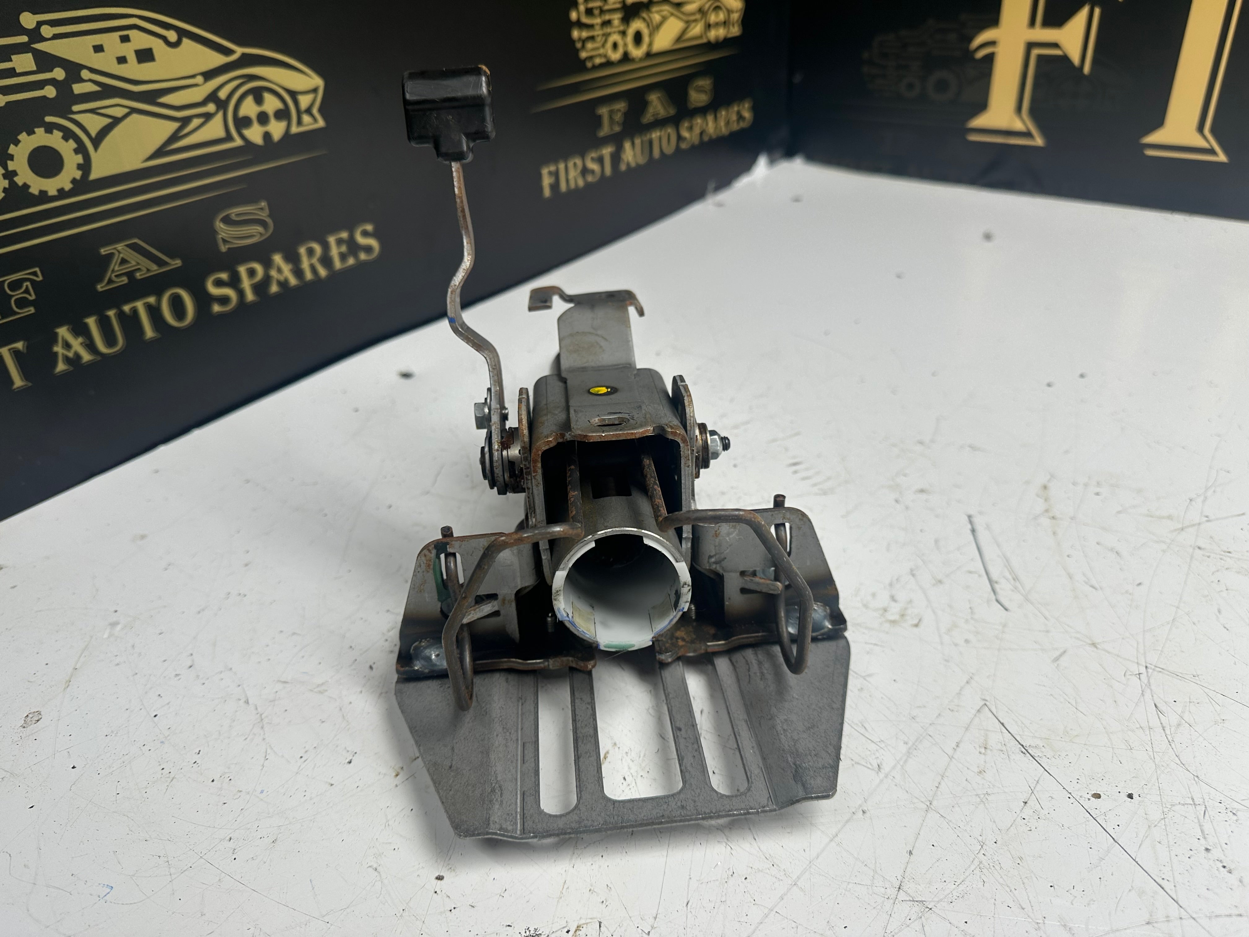 Toyota Auris Steering Column Joint (45250-02K42)