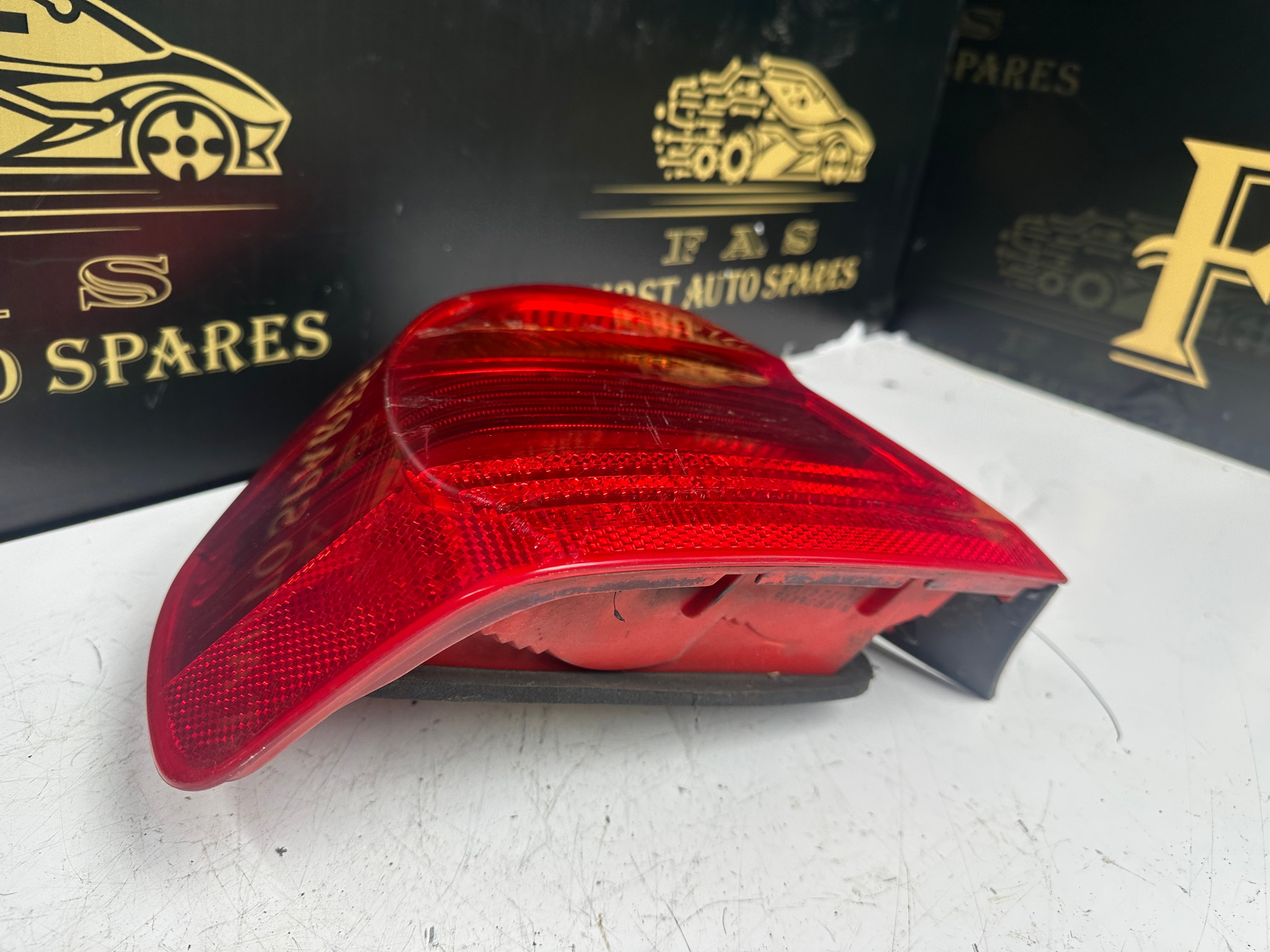 BMW 3 Series E90 2008 Left Rear Taillight (276301 L)