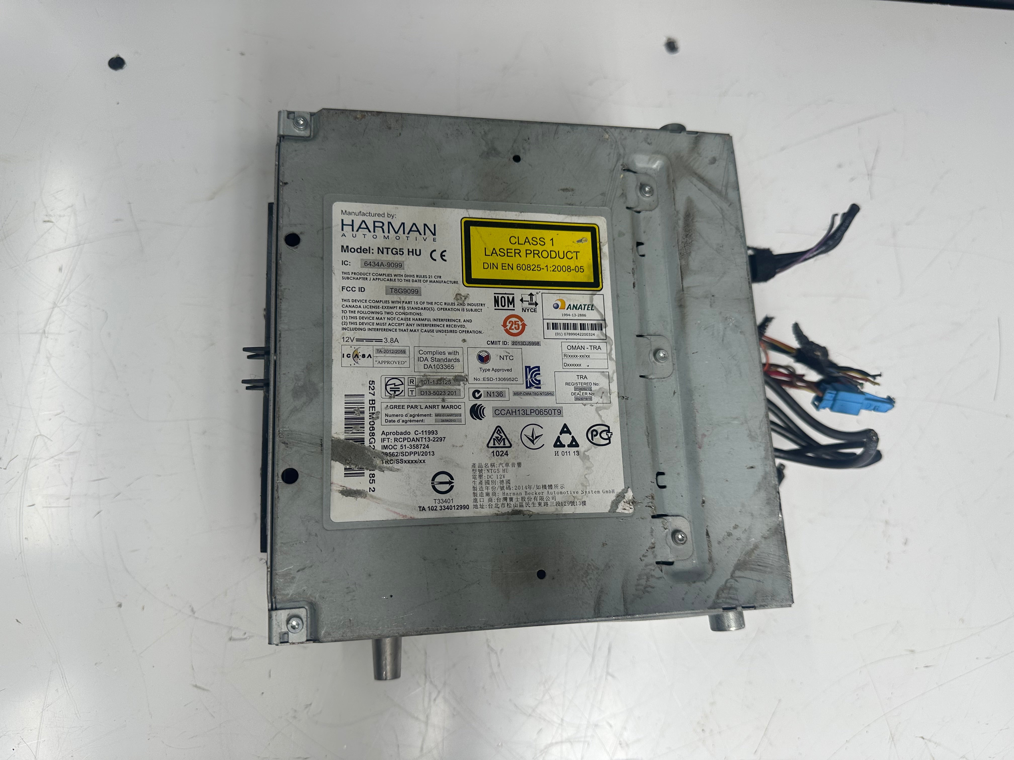 Harman High Command GPS Navigation NTG5 HU5 (A2059008430) (1531551-000)