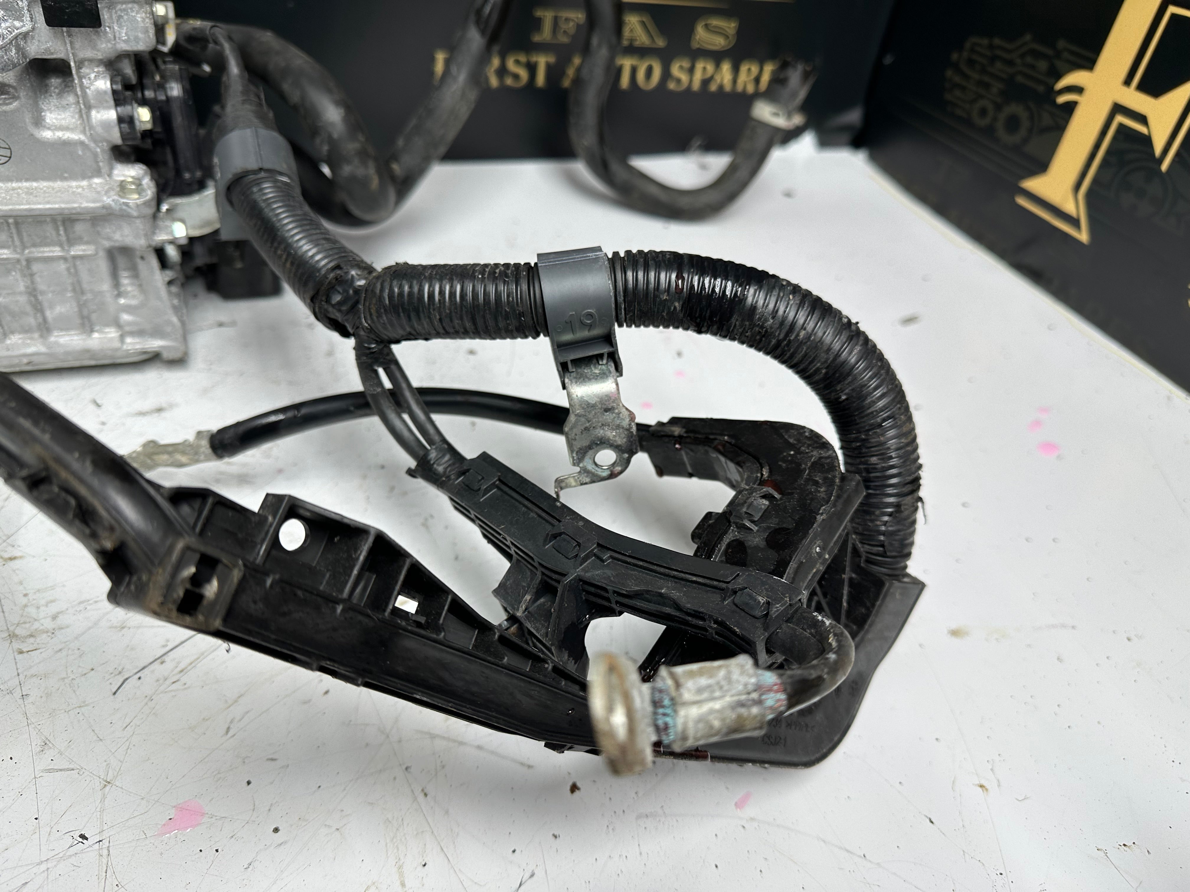 Toyota Corolla Hybrid Inverter Assy with Converter (G9200-47331) (22JTED4733122J120220)