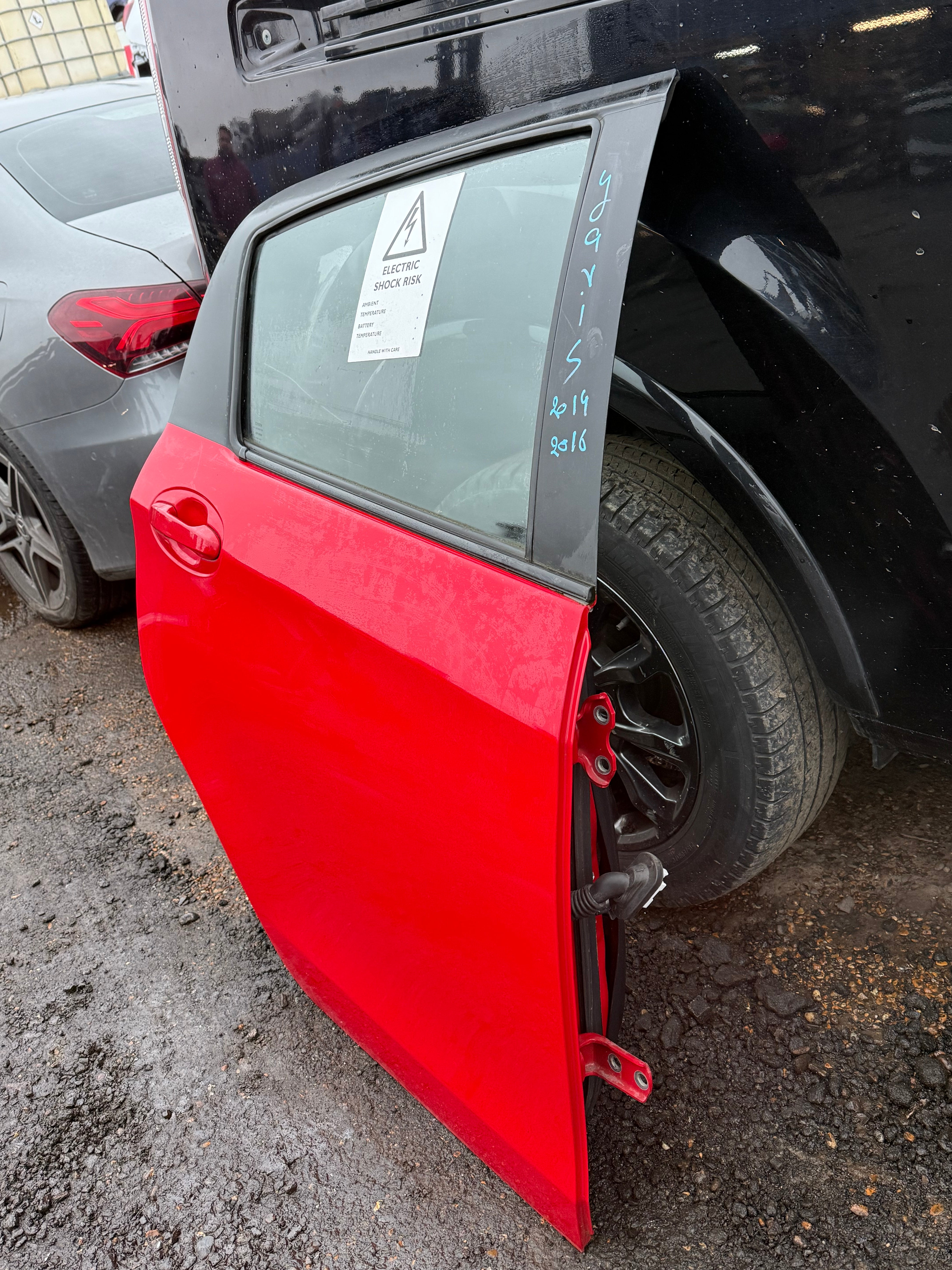 Toyota Yaris 2014-2016 Driver Side Rear Door