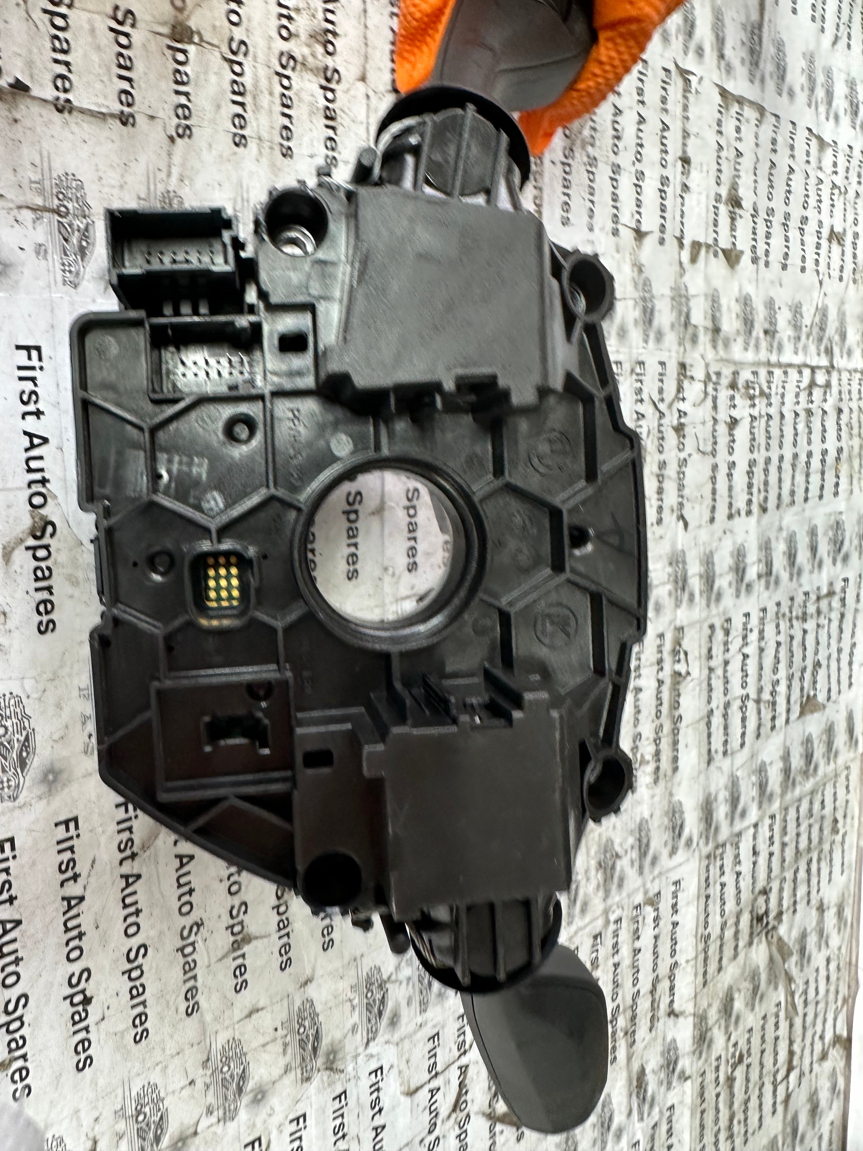 BMW 4 Series Indicator / Wiper Stalks with Ring Squib (10281308-08)