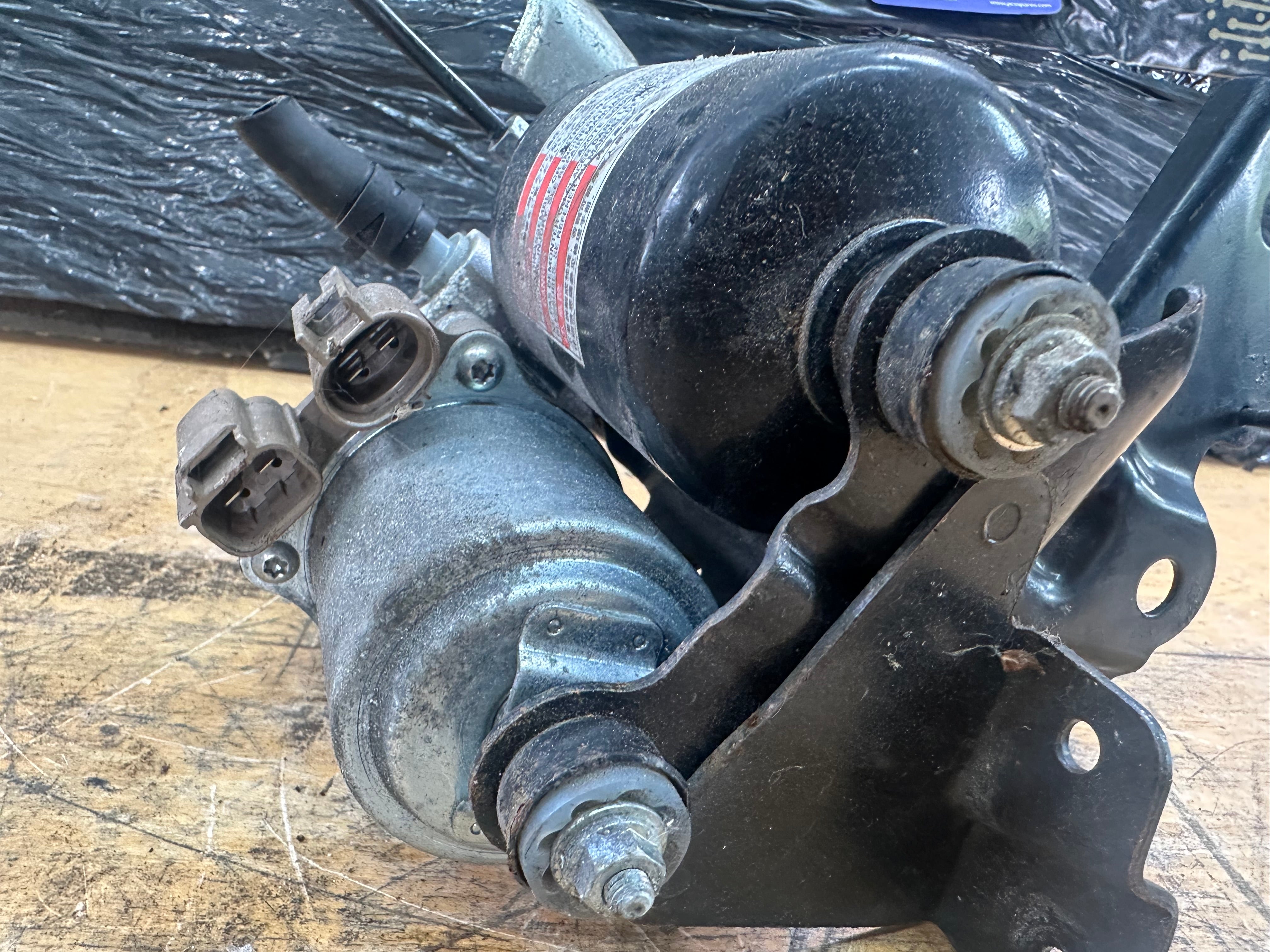 Toyota Yaris 2018 / Prius / Auris / Lexus ABS Pump Brake Booster (47070-12010)