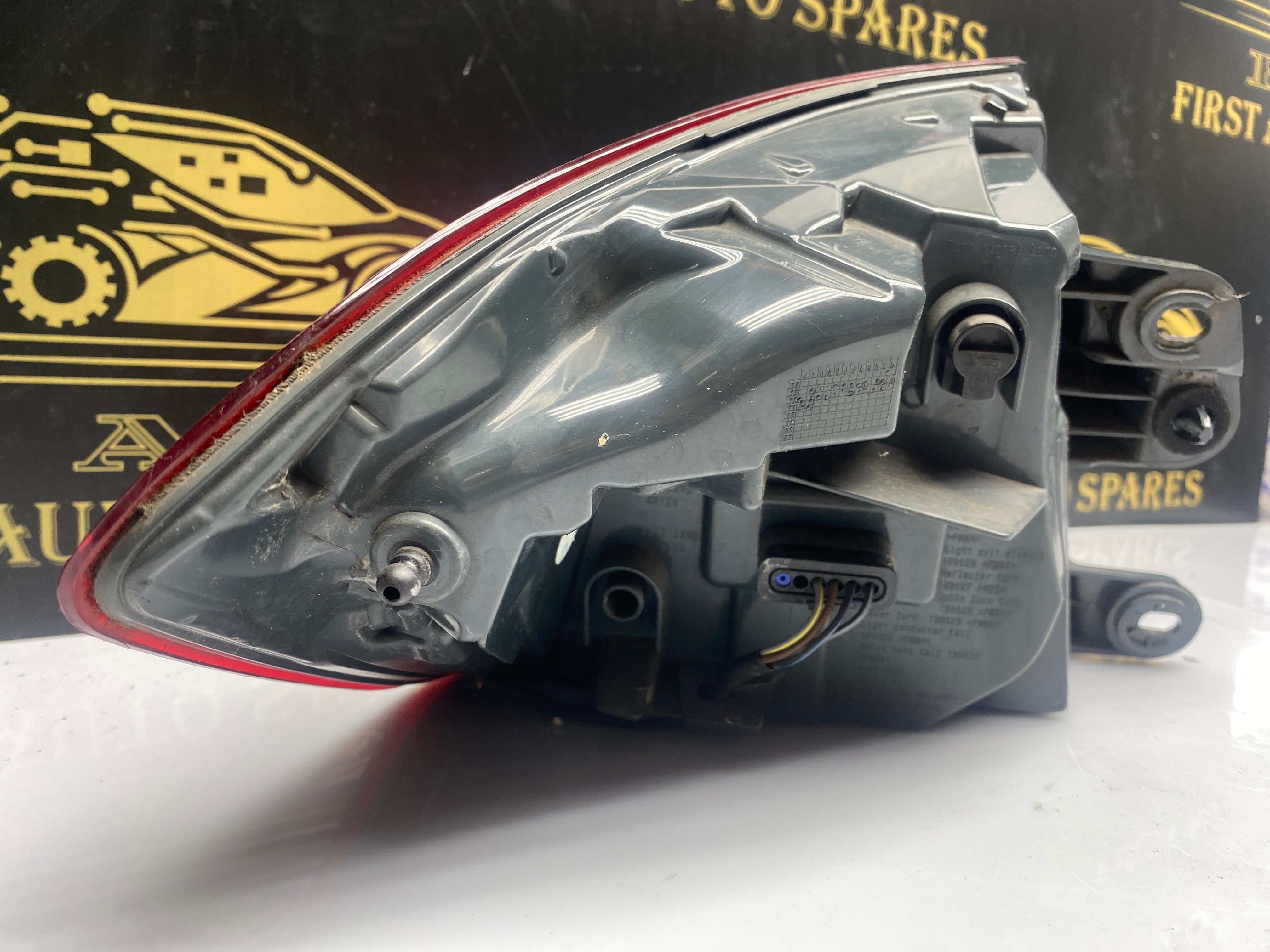 BMW 3 Series F30 LCI Tail Light – 2015–2019 Driver Side