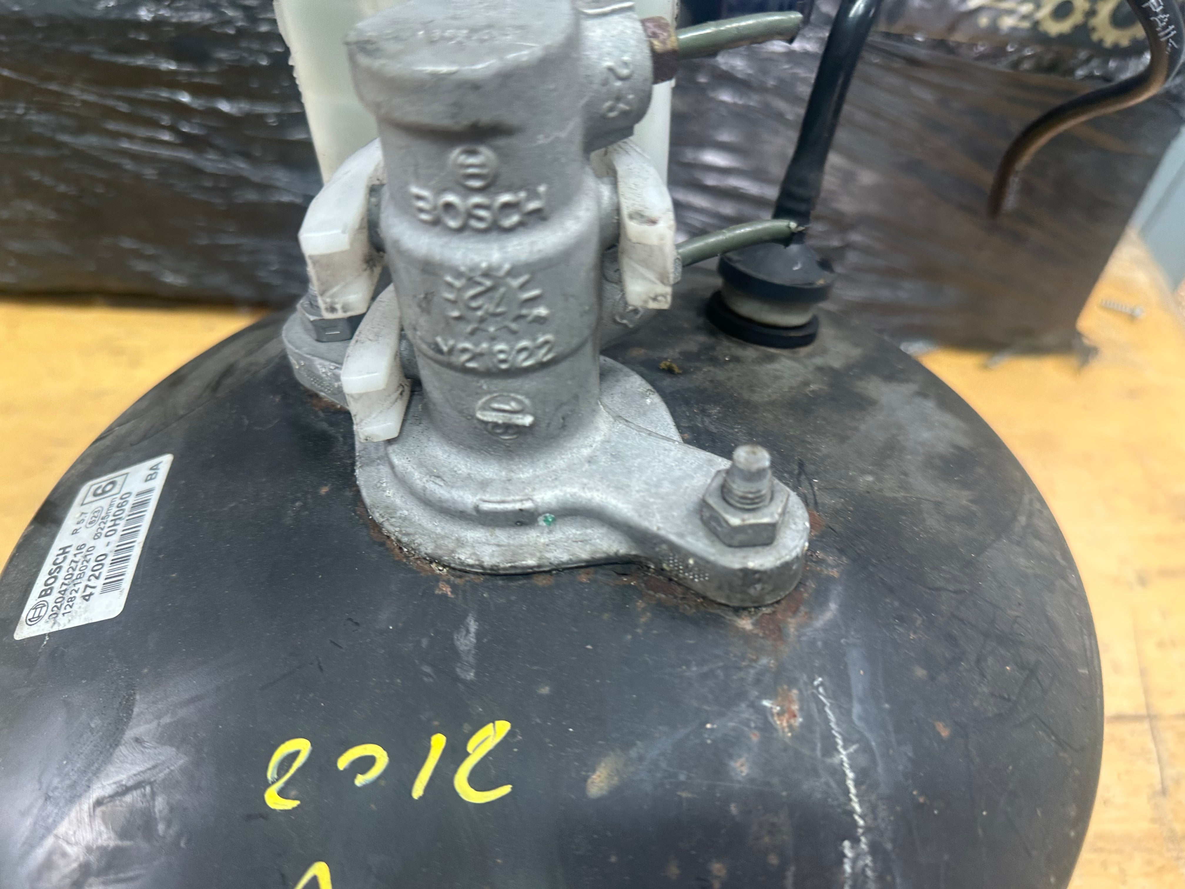 Toyota Aygo 2012 Brake Servo & Master Cylinder (47200-0H060)