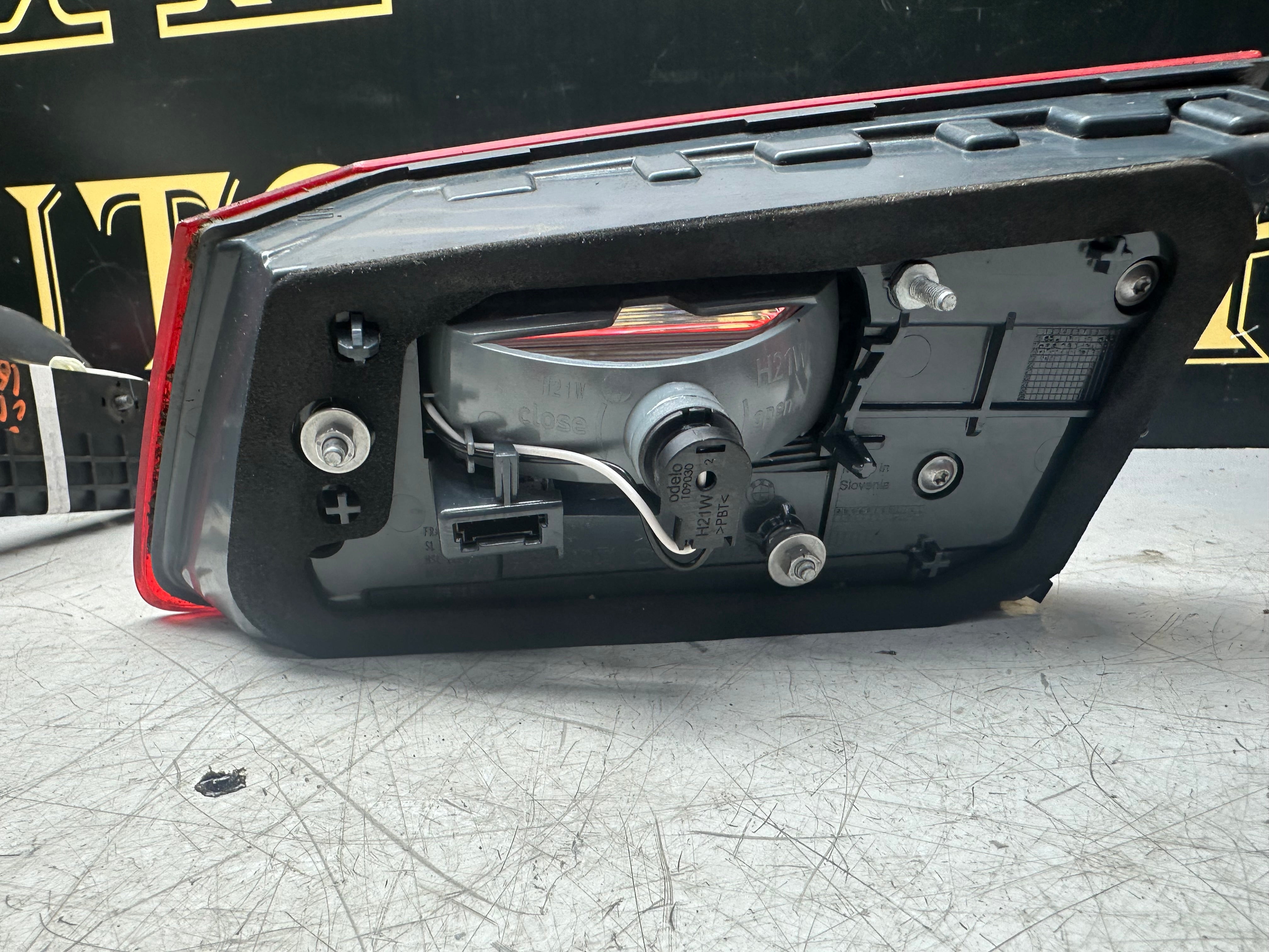 BMW 5 Series G30 Inner Rear Right Passenger Light – 2017–2019