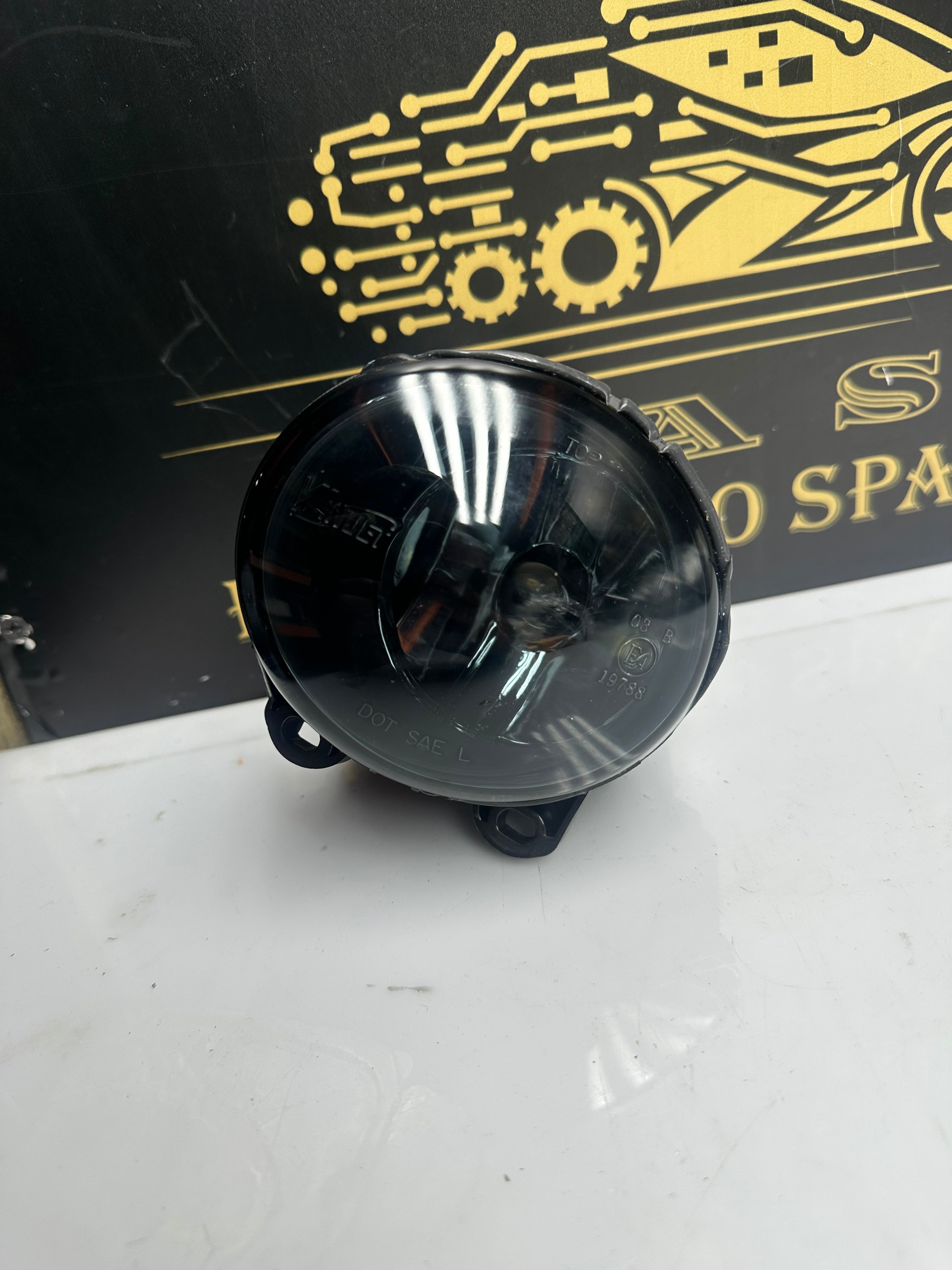 BMW 2 Series F22 / F23 & 5 Series F10 / F11 Front Left Passenger Side Fog Light – 2011–2020