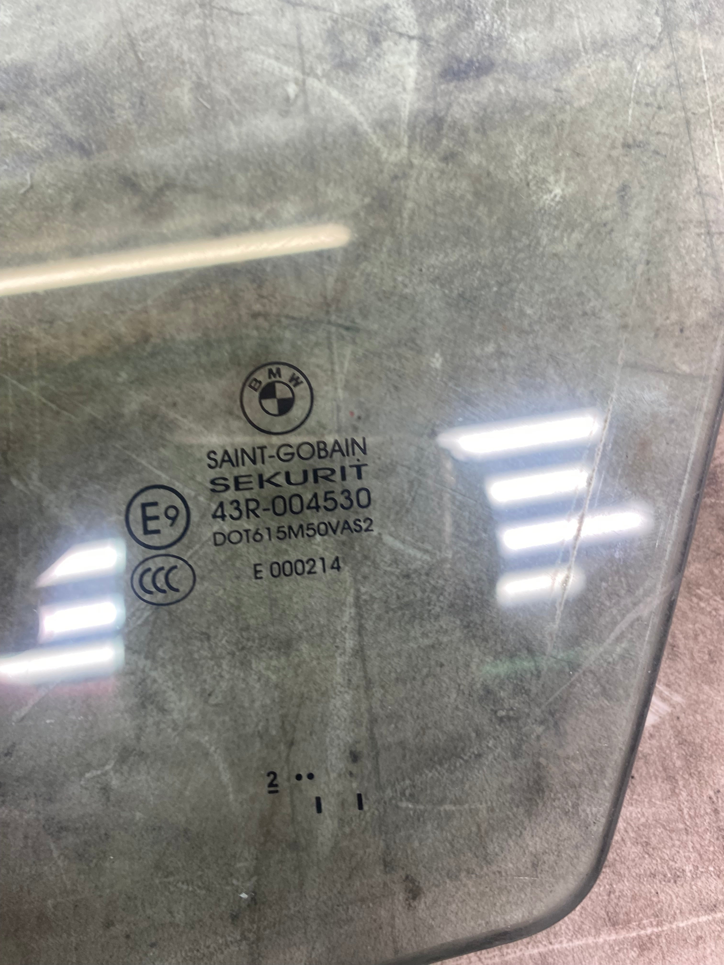BMW X5 E70 Front Passenger Side Window Glass 2007–2013