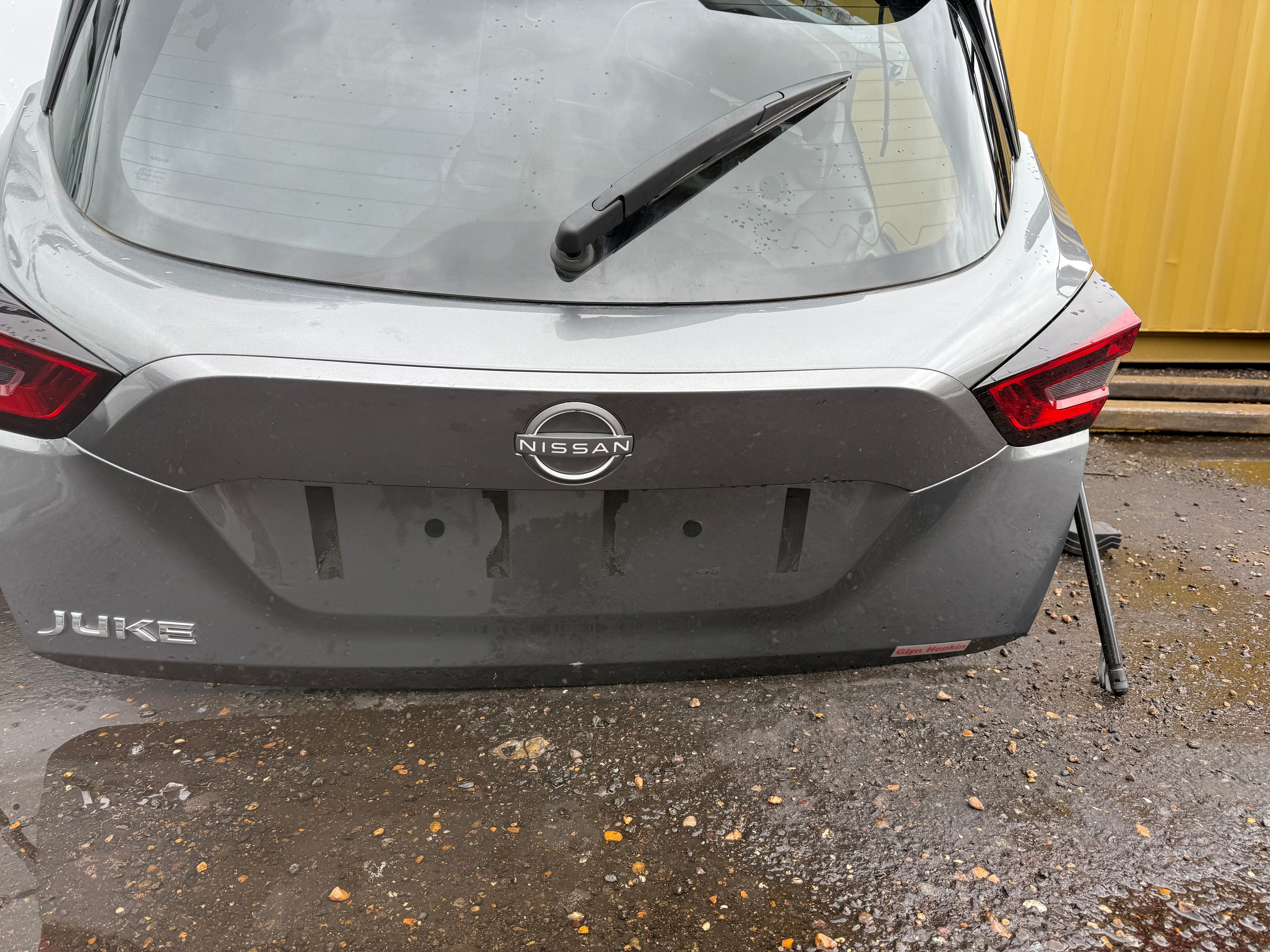 Nissan Juke 2022 Complete Tailgate