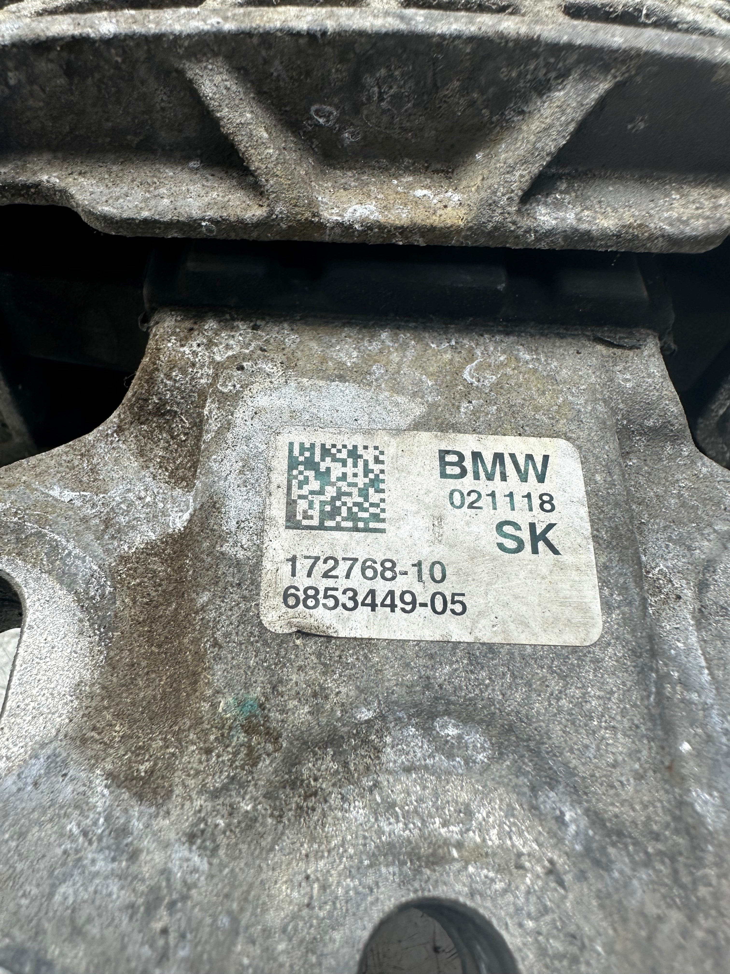 BMW 1 Series/2 Series/X1/X2 Left Side Engine Gearbox Mount 6853449 2014–2025