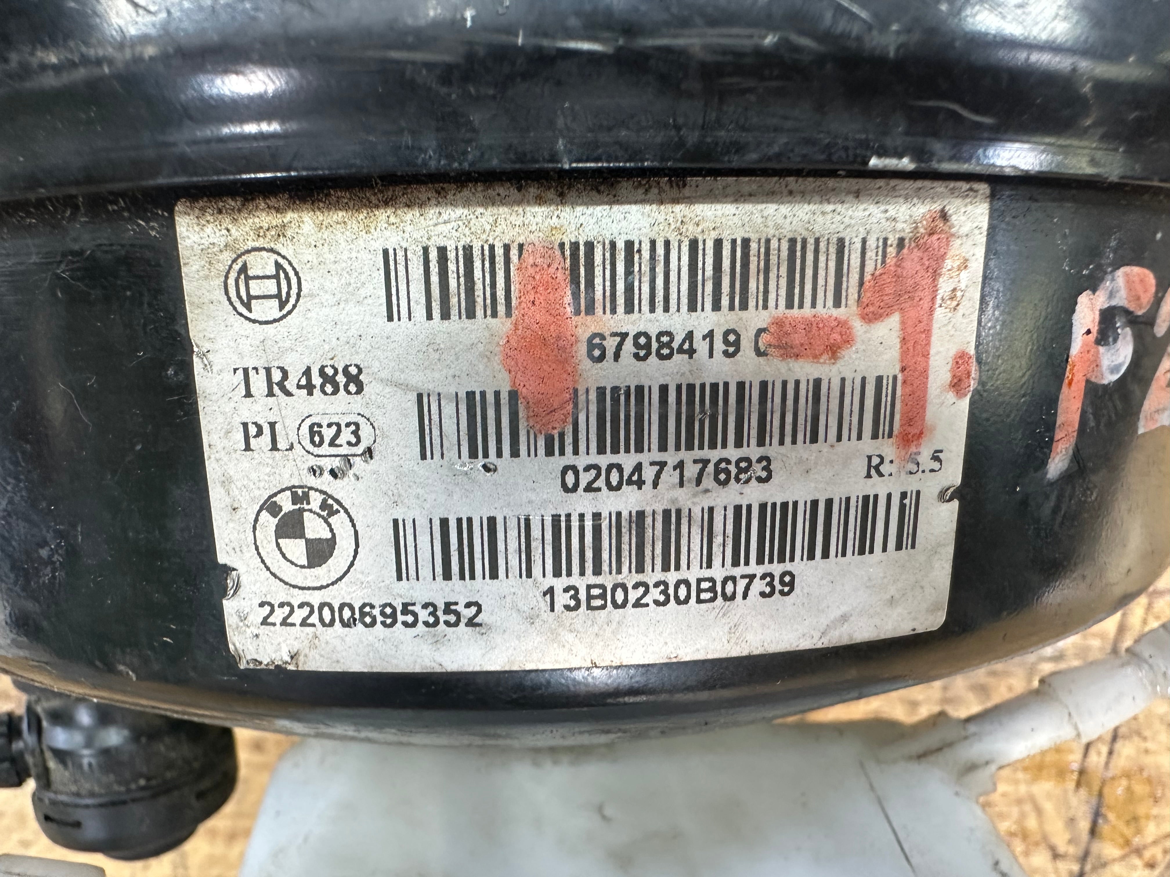 BMW 1 3 Series F30 F31 F20 F21 Brake Servo & Master Cylinder (6798419 04)