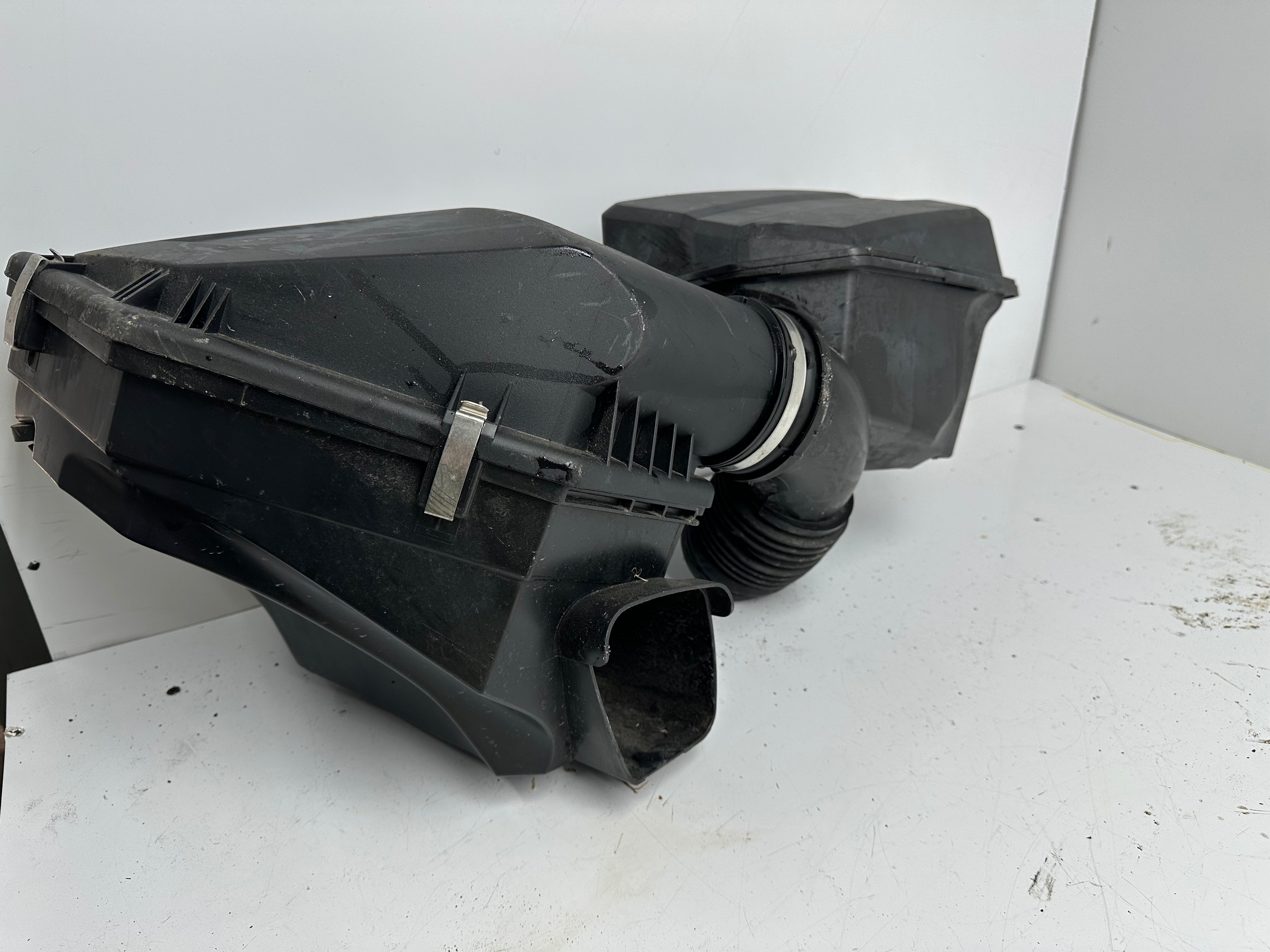 BMW 3 & 4 Series Intake Silencer Air Filter Box (180263-10) (AD858042402)