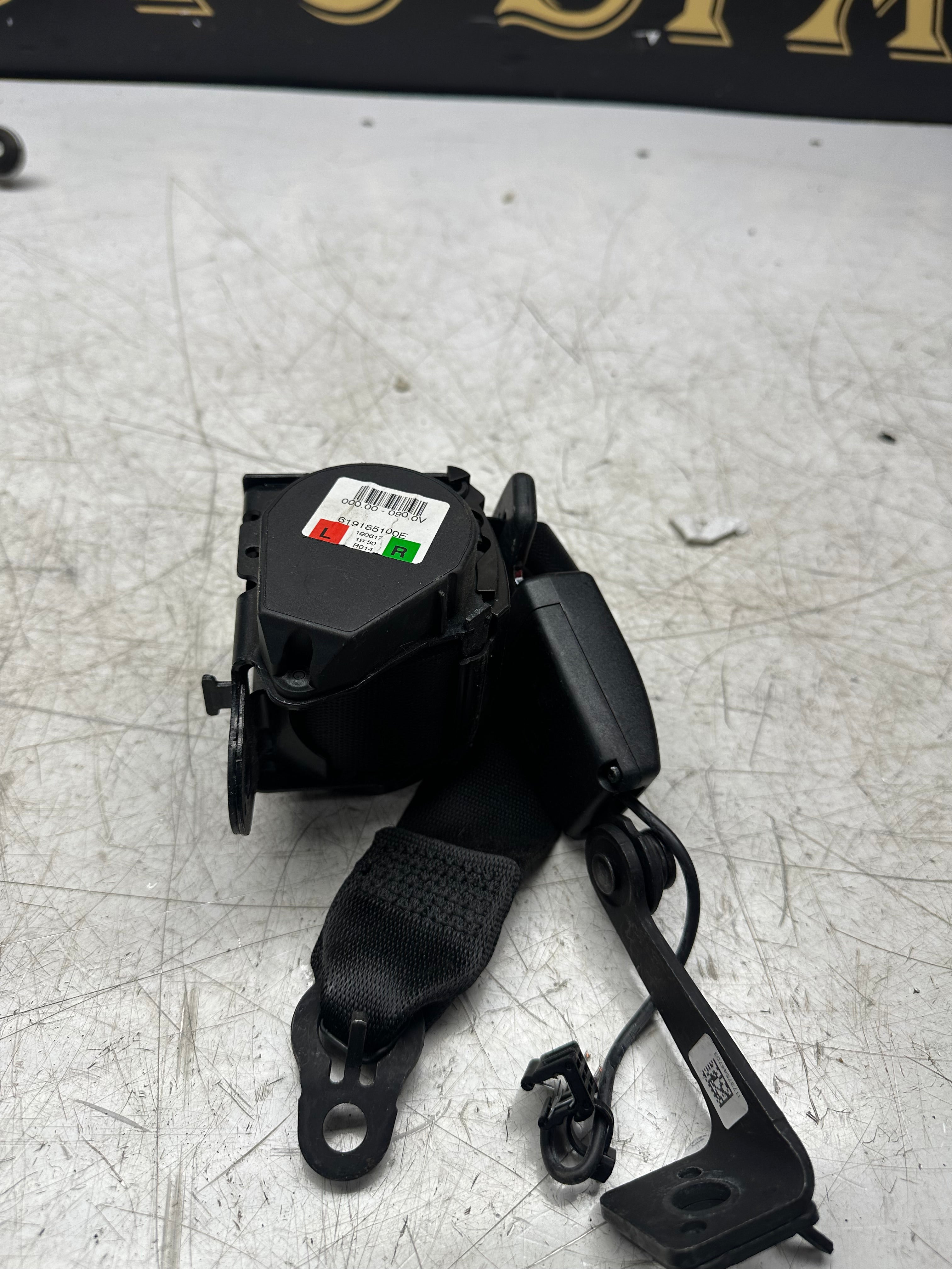 BMW 2 Series F22 Rear Seat Belt Left or Right Side 619185100E – 2013–2021