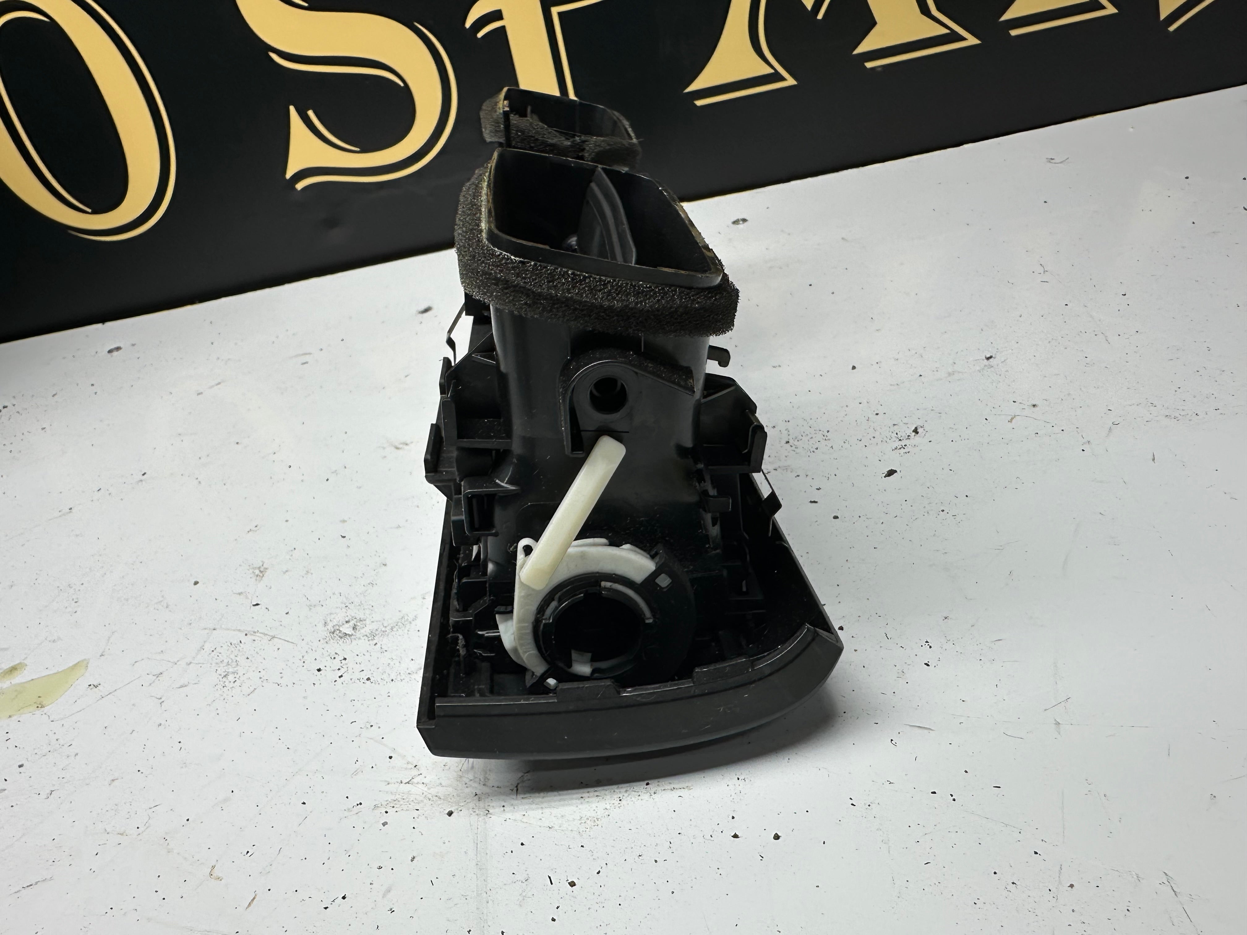 BMW 1 Series F20 F21 2011-2020 Dashboard Air Vents (9205357-10) (507891)