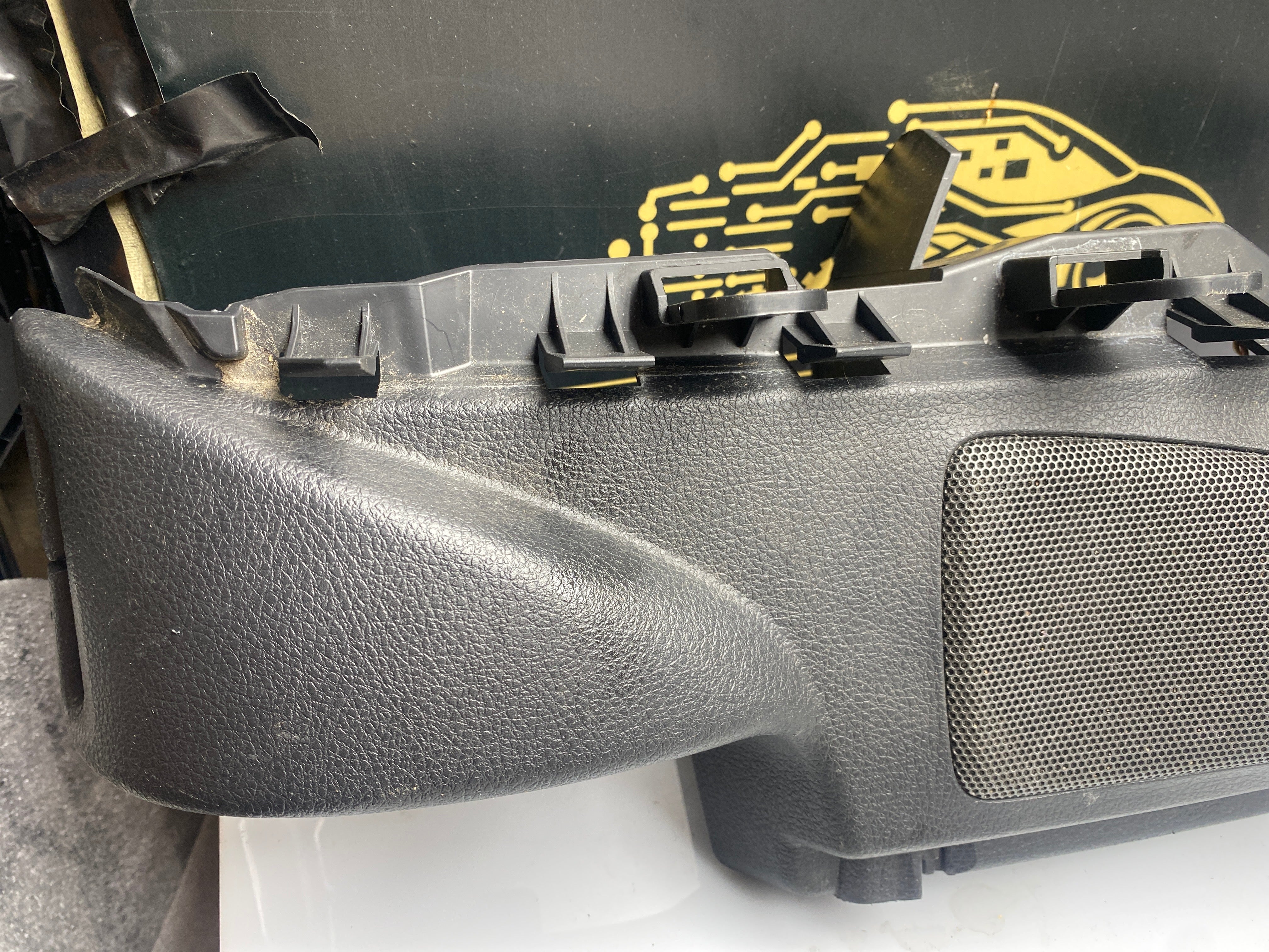 BMW 1 Series F20/F21 Rear Window Parcel Shelf Support Bracket with Speakers 2011–2019 (7240778) [Right]