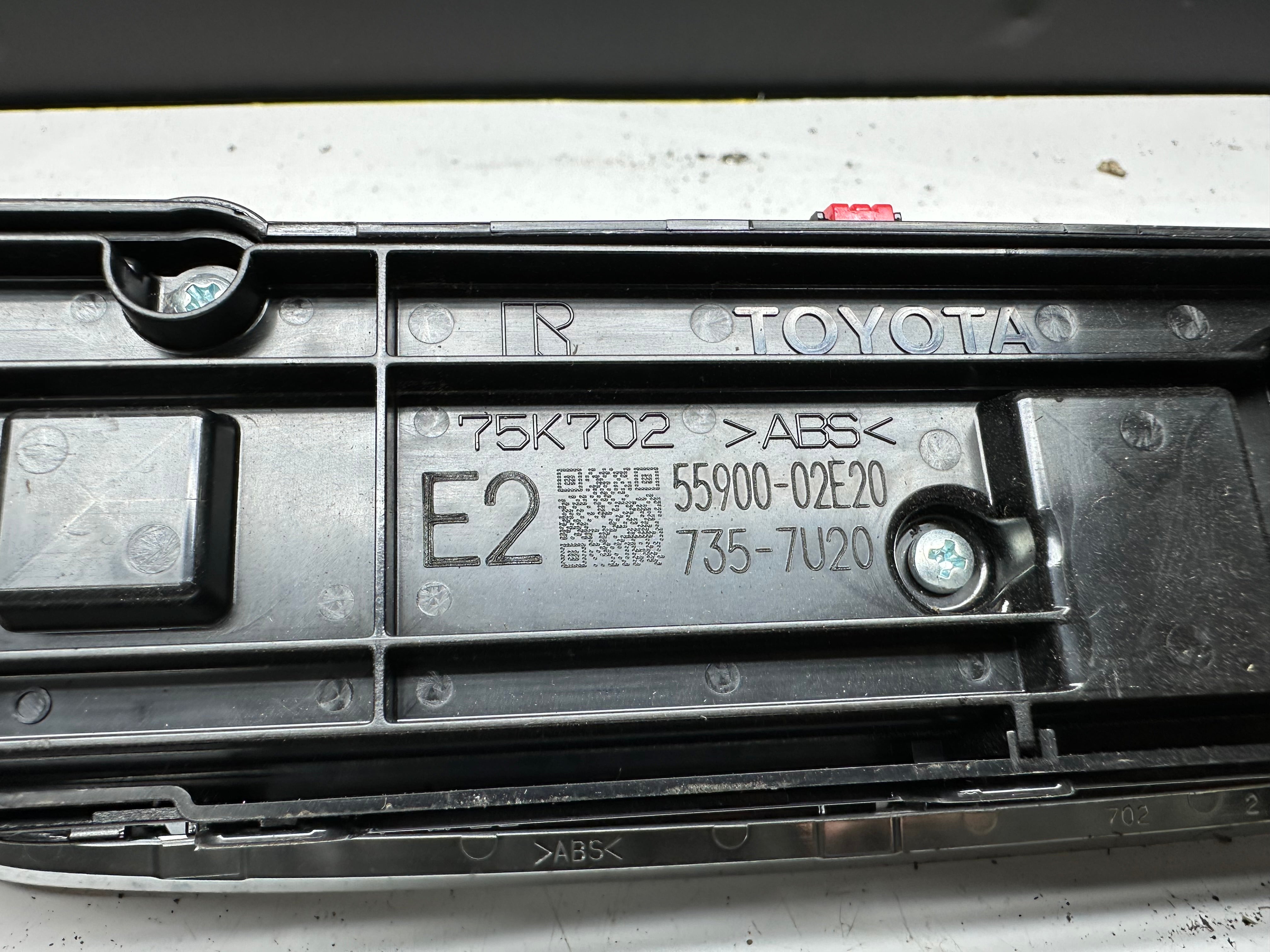 Toyota Corolla 2019-2022 Interior Heater Controls (AC Type) (55900-02E20) (735-720)