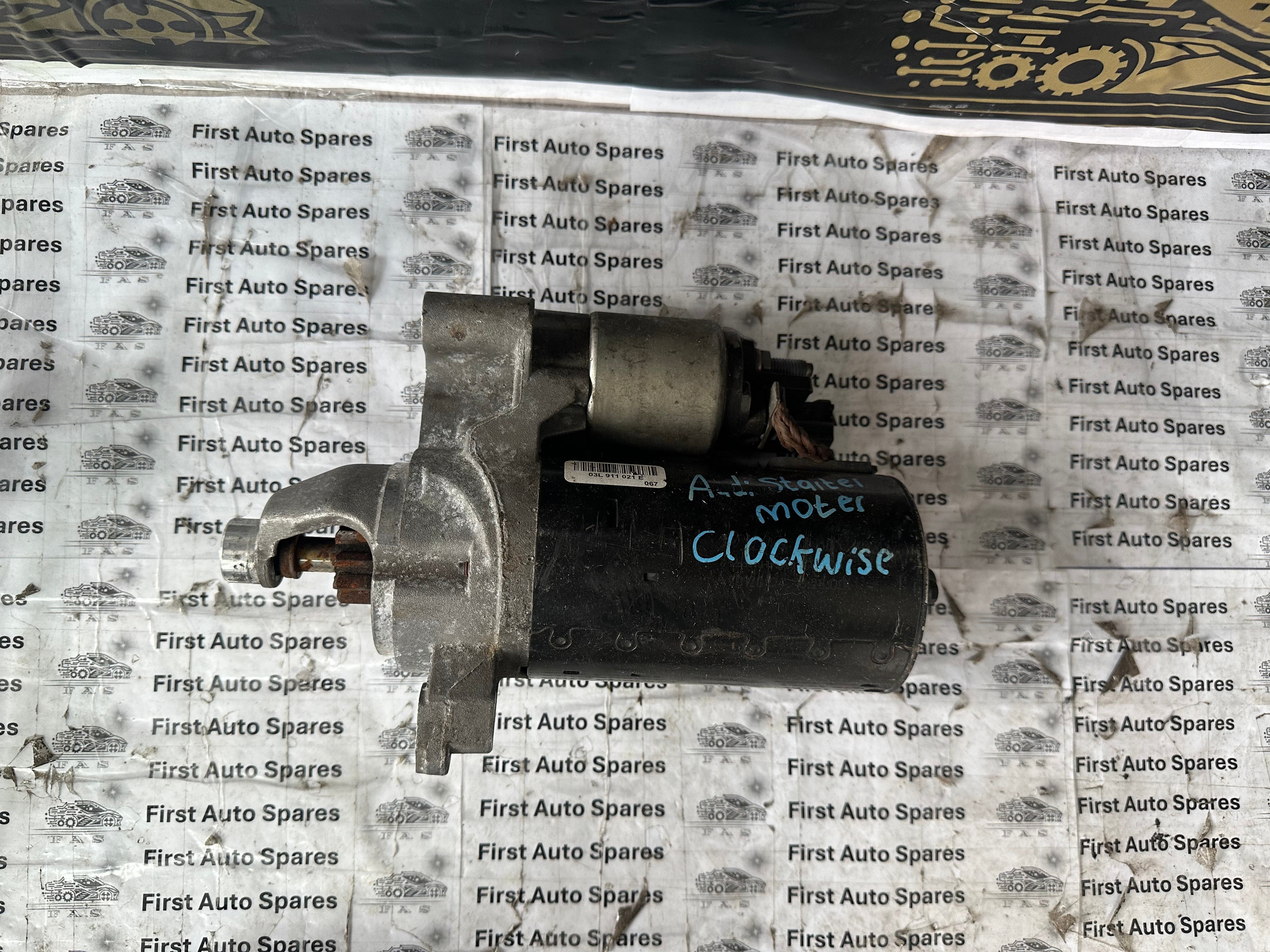 Audi A4 B8 2.0 TDI Starter Motor (03L911021E) (20120914)