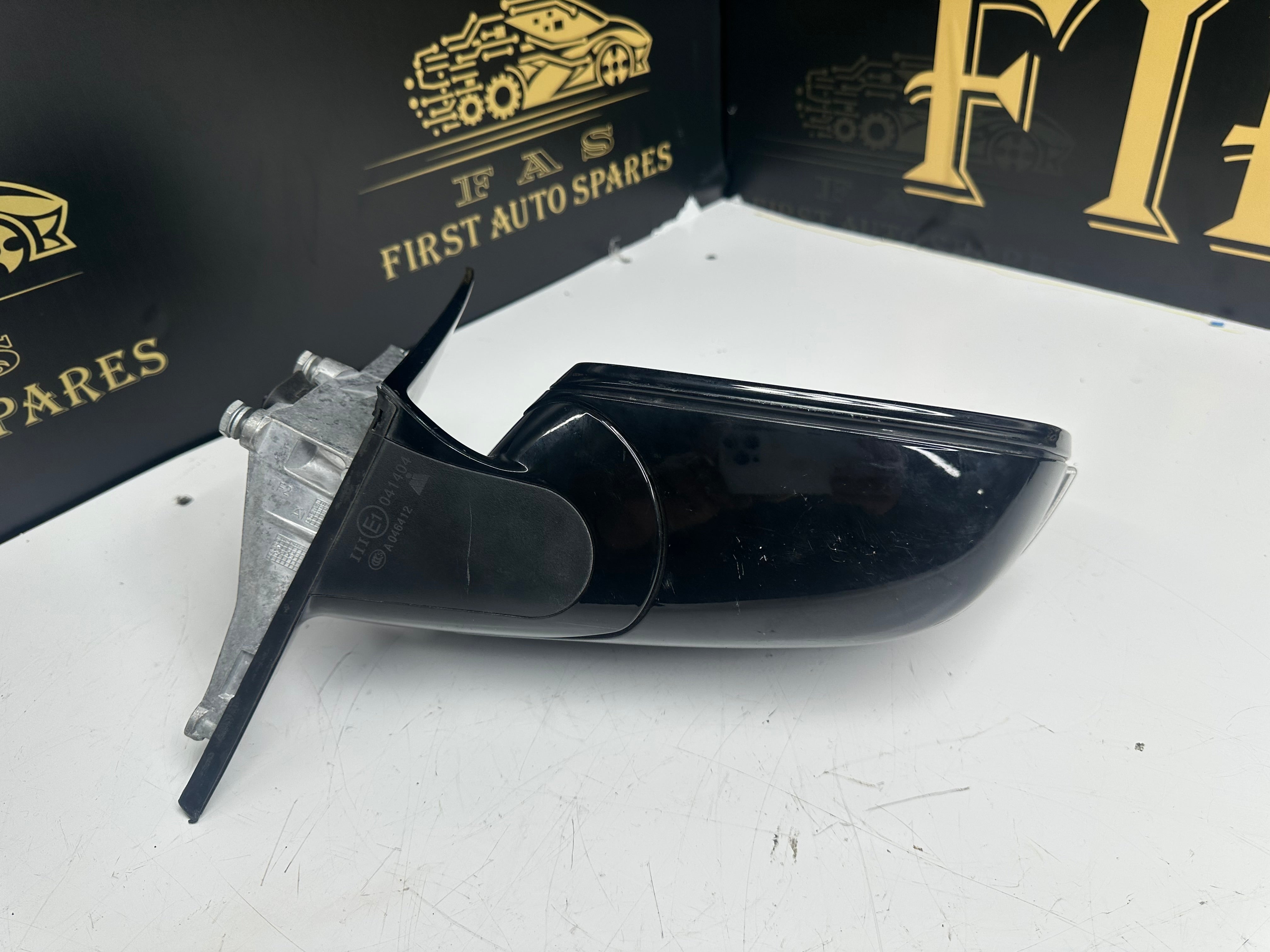 BMW 5 Series G30 Right Wing Mirror 6 Pins Plug (F0184102U668B)