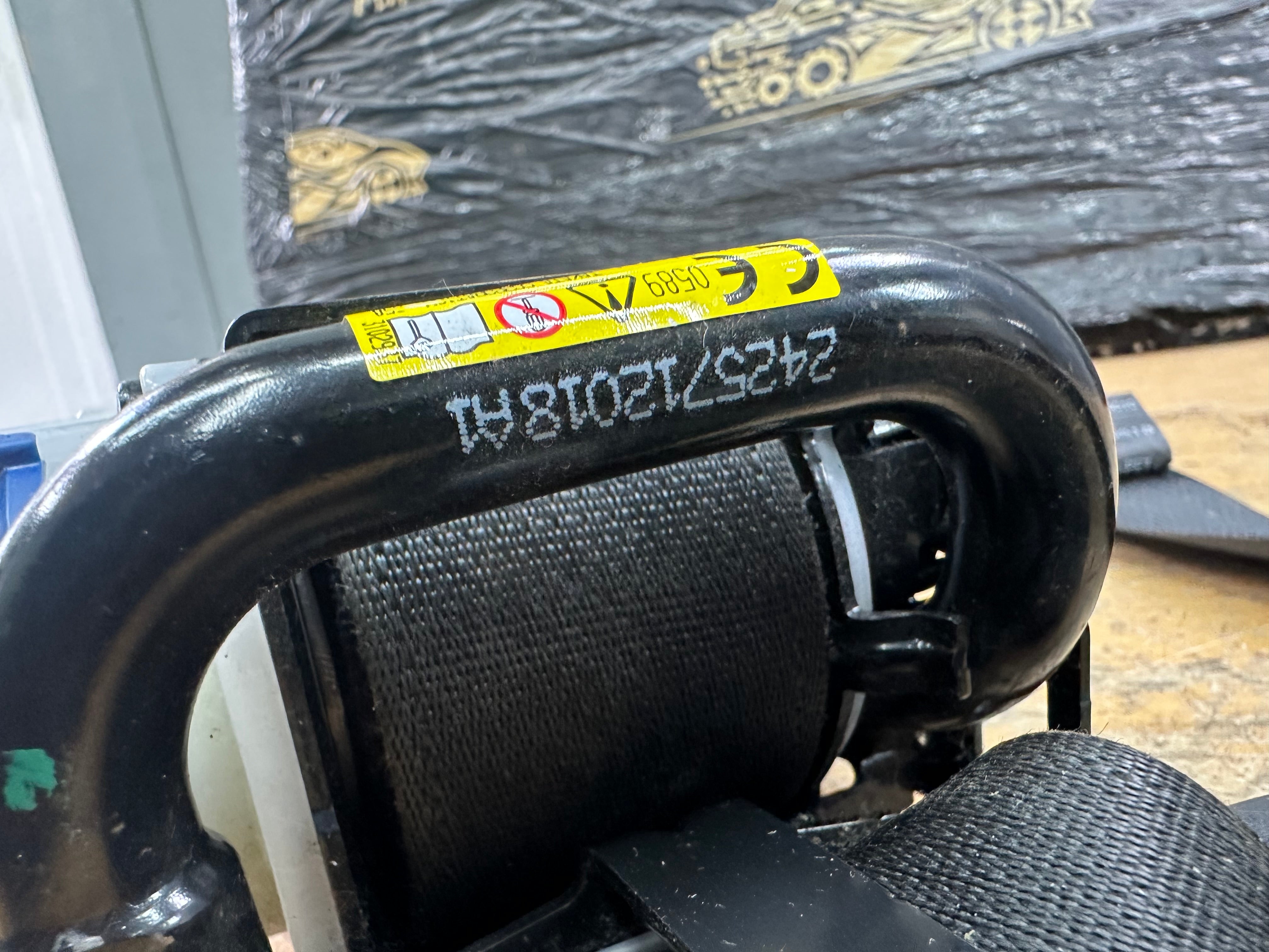 Toyota C-HR 2017-2023 Front Right Driver Side Seat Belt (73210-F4010) (1097376-AA)