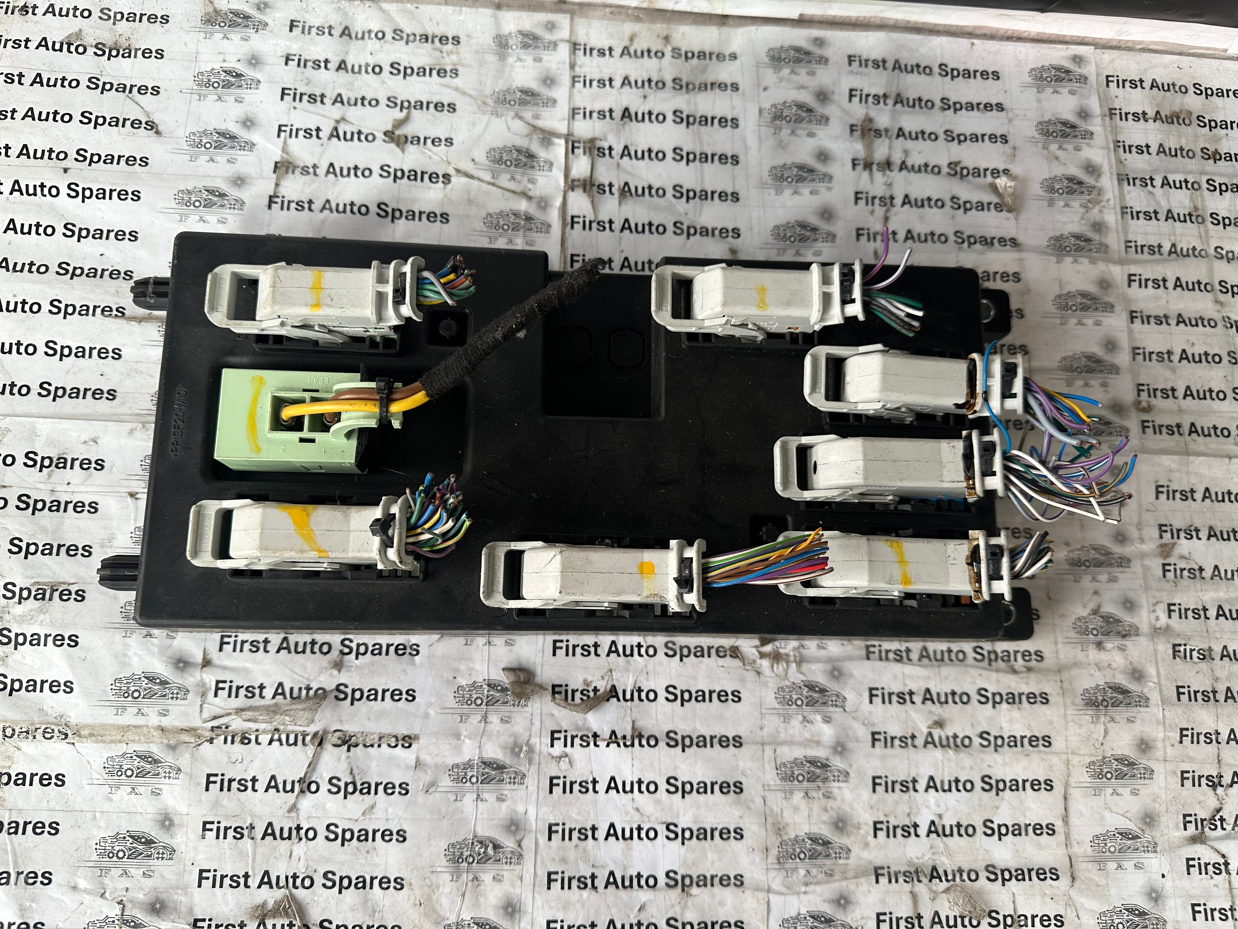 Jaguar XE 2.0 Petrol Auto BCM Body Control Module ECU 2017 (GX73-14F041-AM)