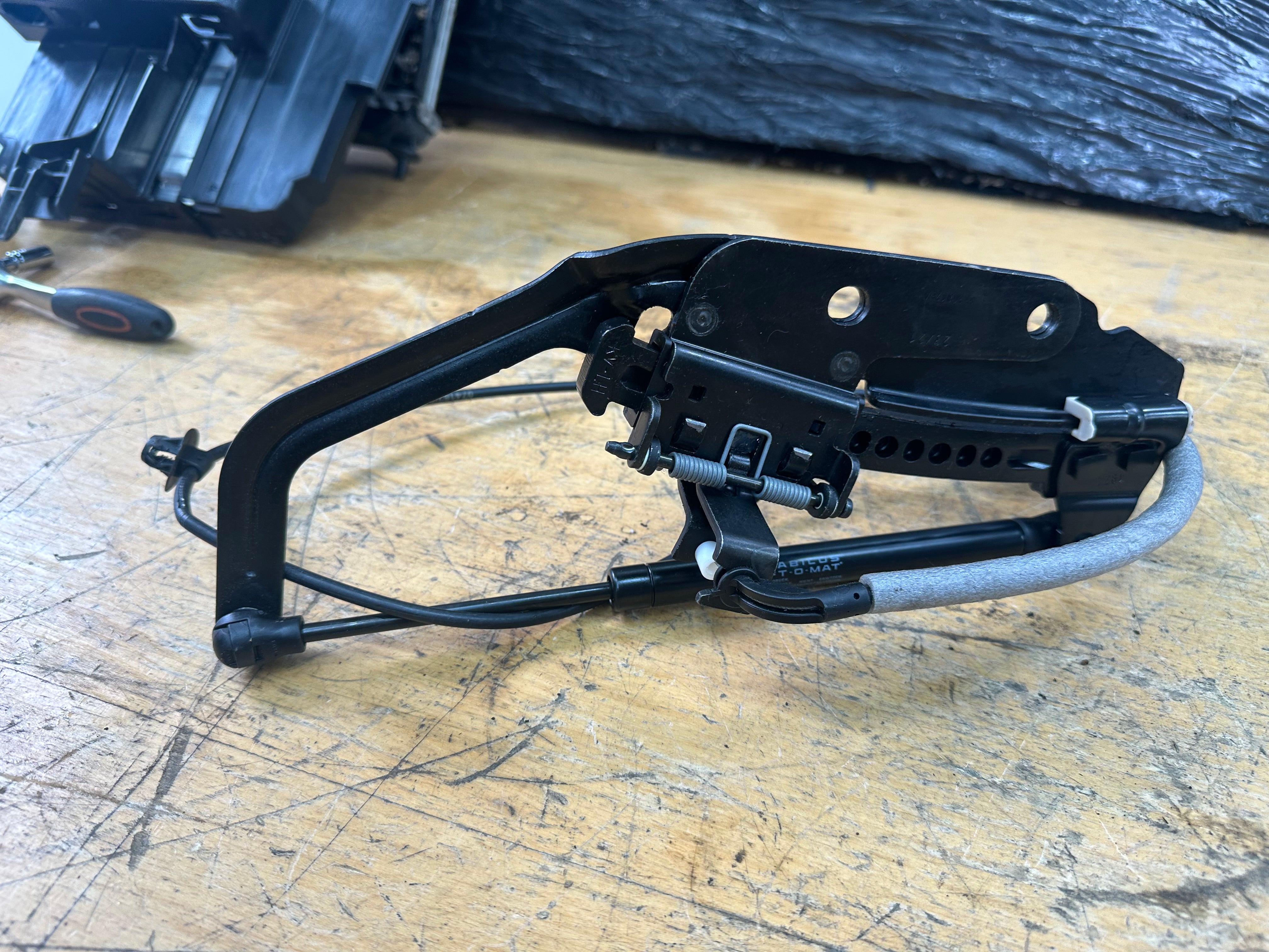 BMW X3 F97 2021 M Rear Left Side Control Mechanism (7404185) (7404185-13)