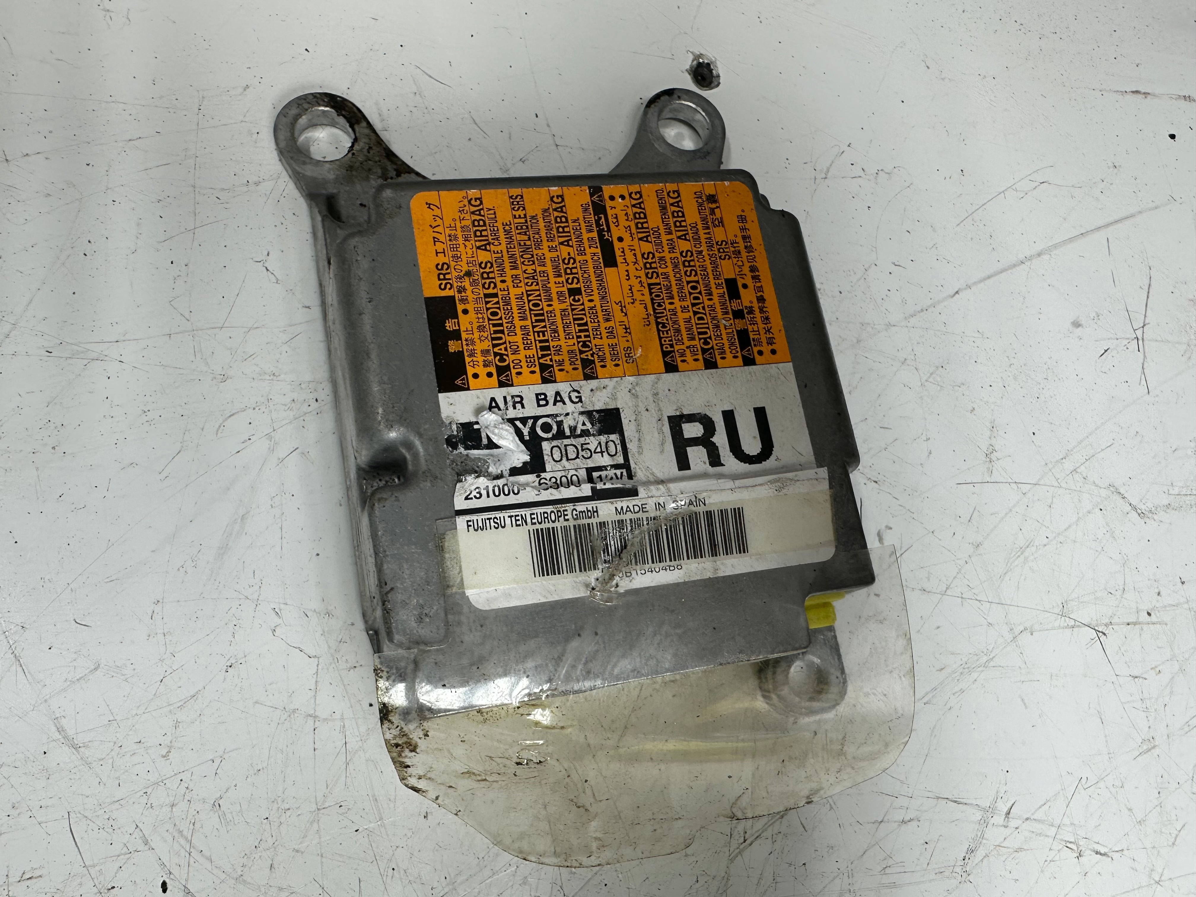 Toyota Yaris RU Airbag Restraint Control Module (231000-6300)
