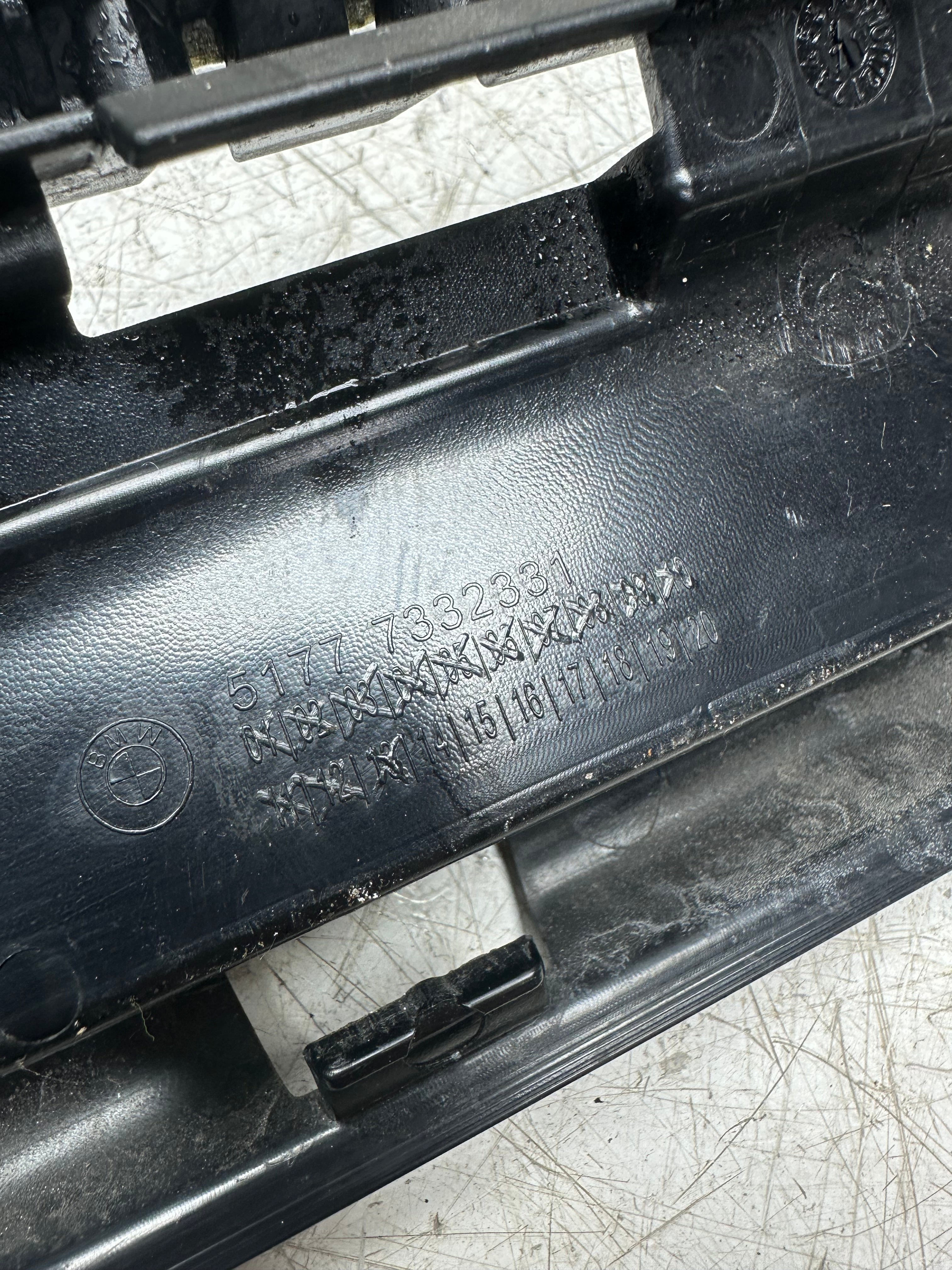 BMW X1 F48 Side Skirt Bracket Set – Left Side (7332333 / 7332331 / 7332329)