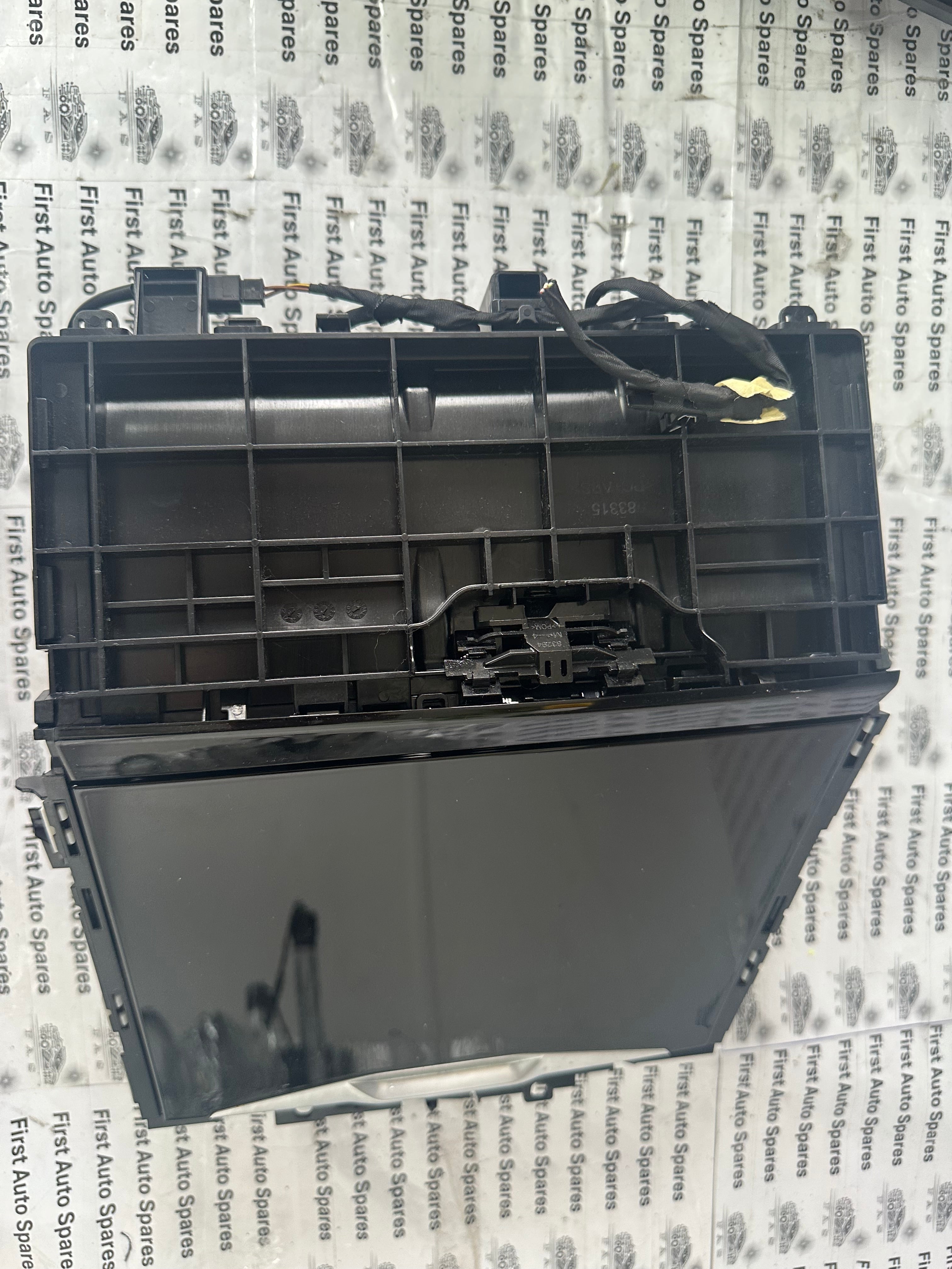 BMW 3 Series G20 G21 Centre Console Tray Front Storage Compartment (6806795)