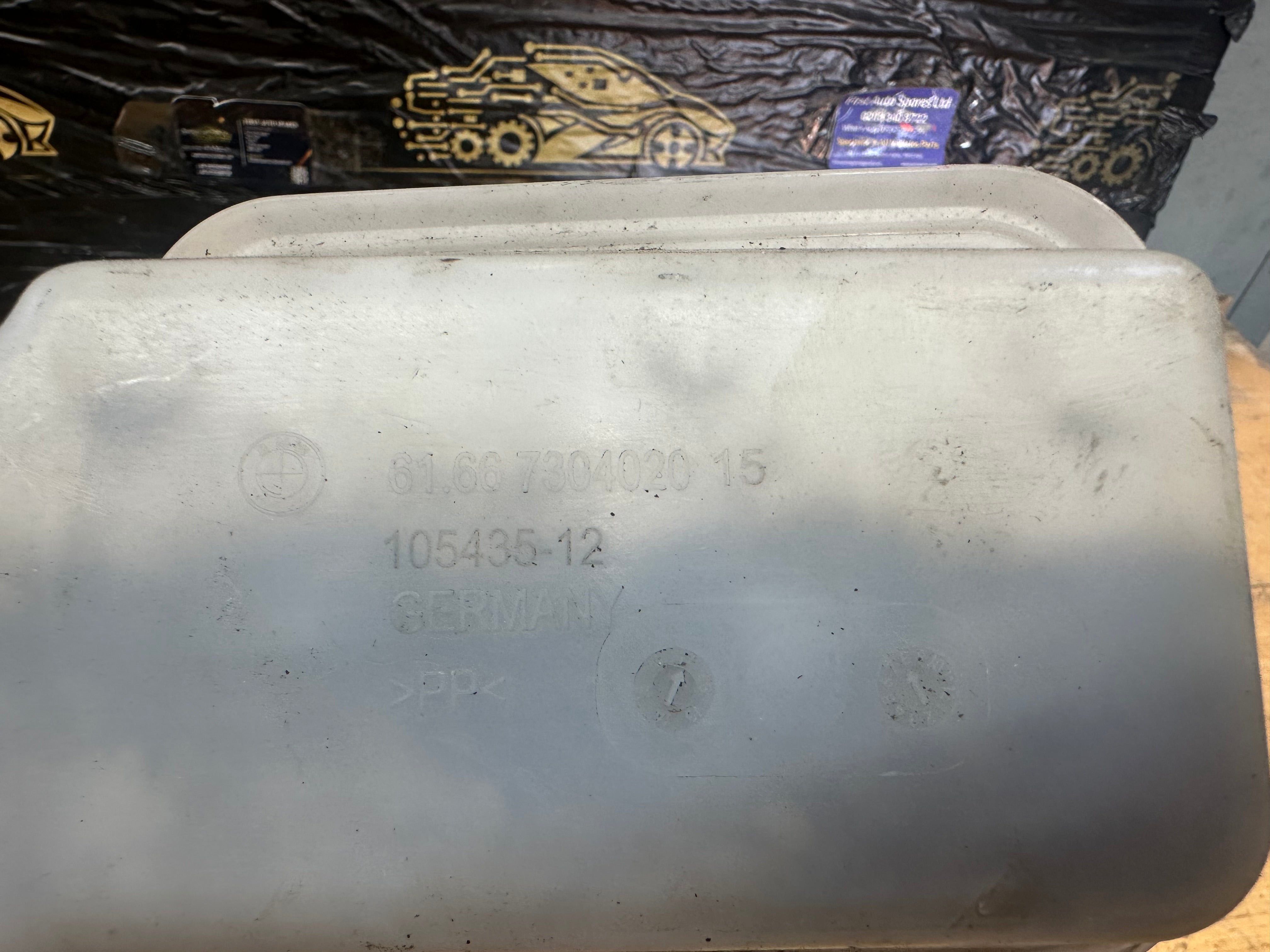 BMW i3s 2019 Windscreen Washer Bottle (105435-12) (105435)