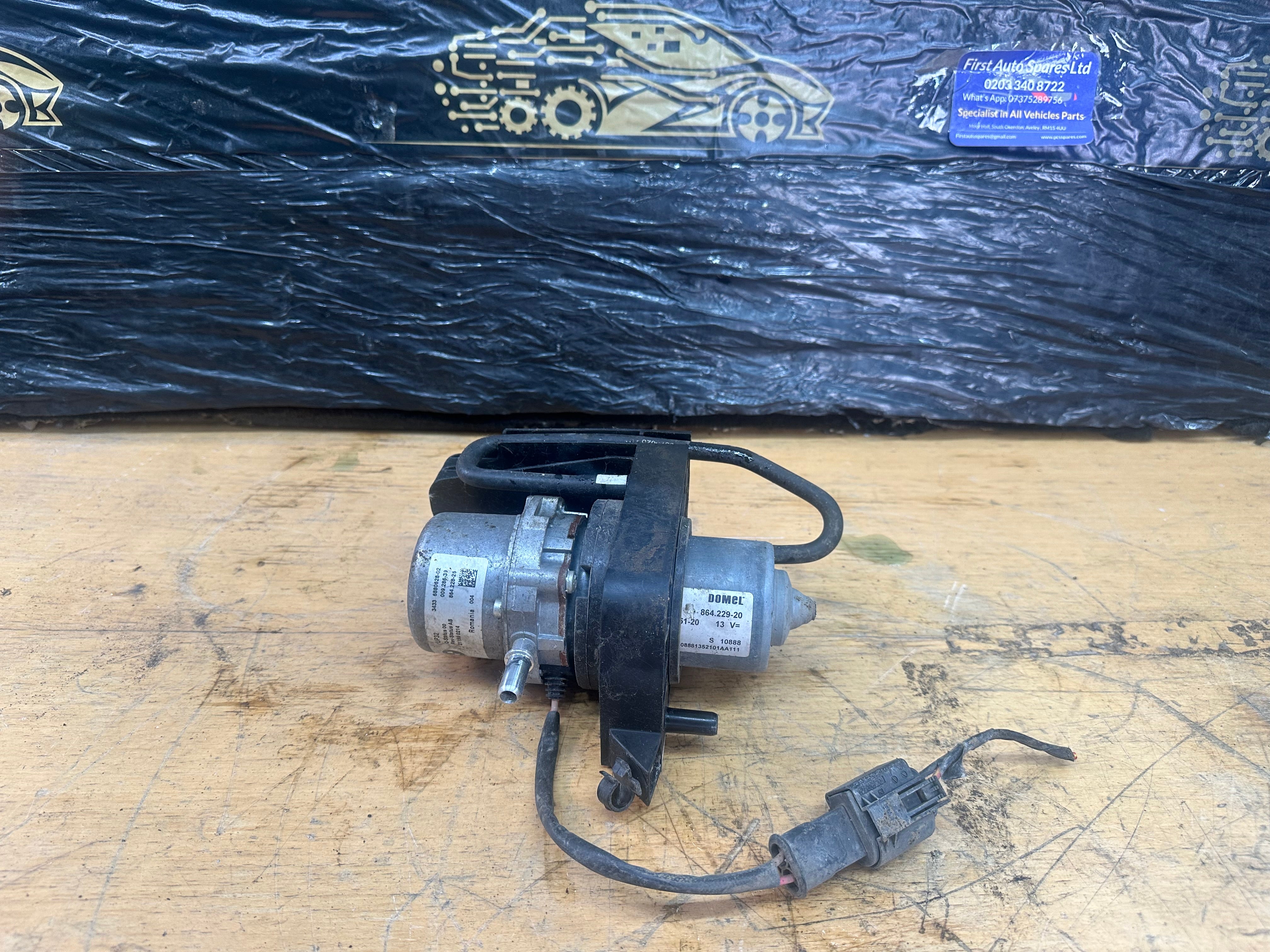BMW 5 Series G30 2019 530e Hybrid Petrol 2.0 Vacuum Pump (6880628-02)
