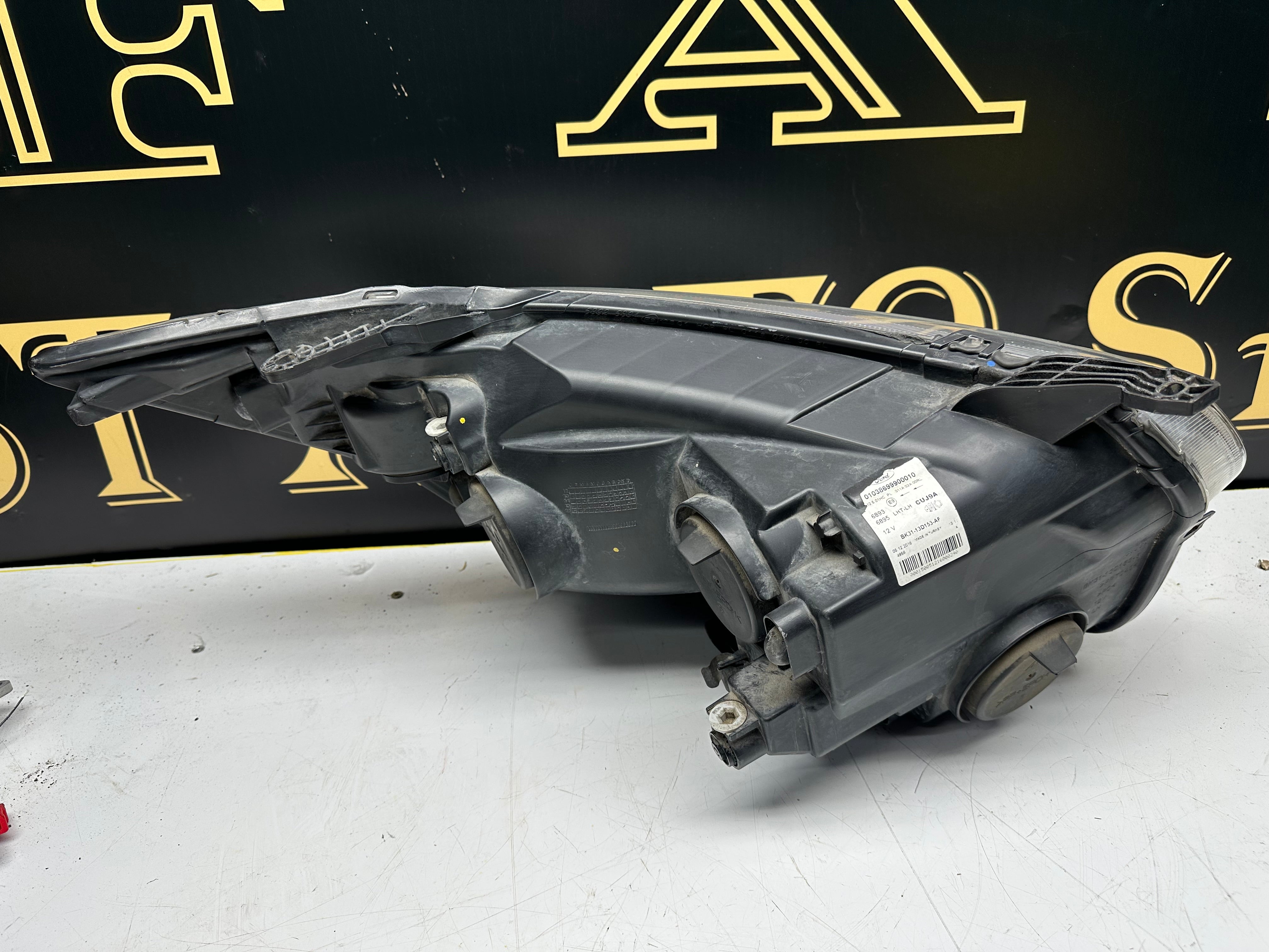 Ford Transit Mk8 Left Headlight Headlamp Light 14–20 (BK31-13D153-AF)