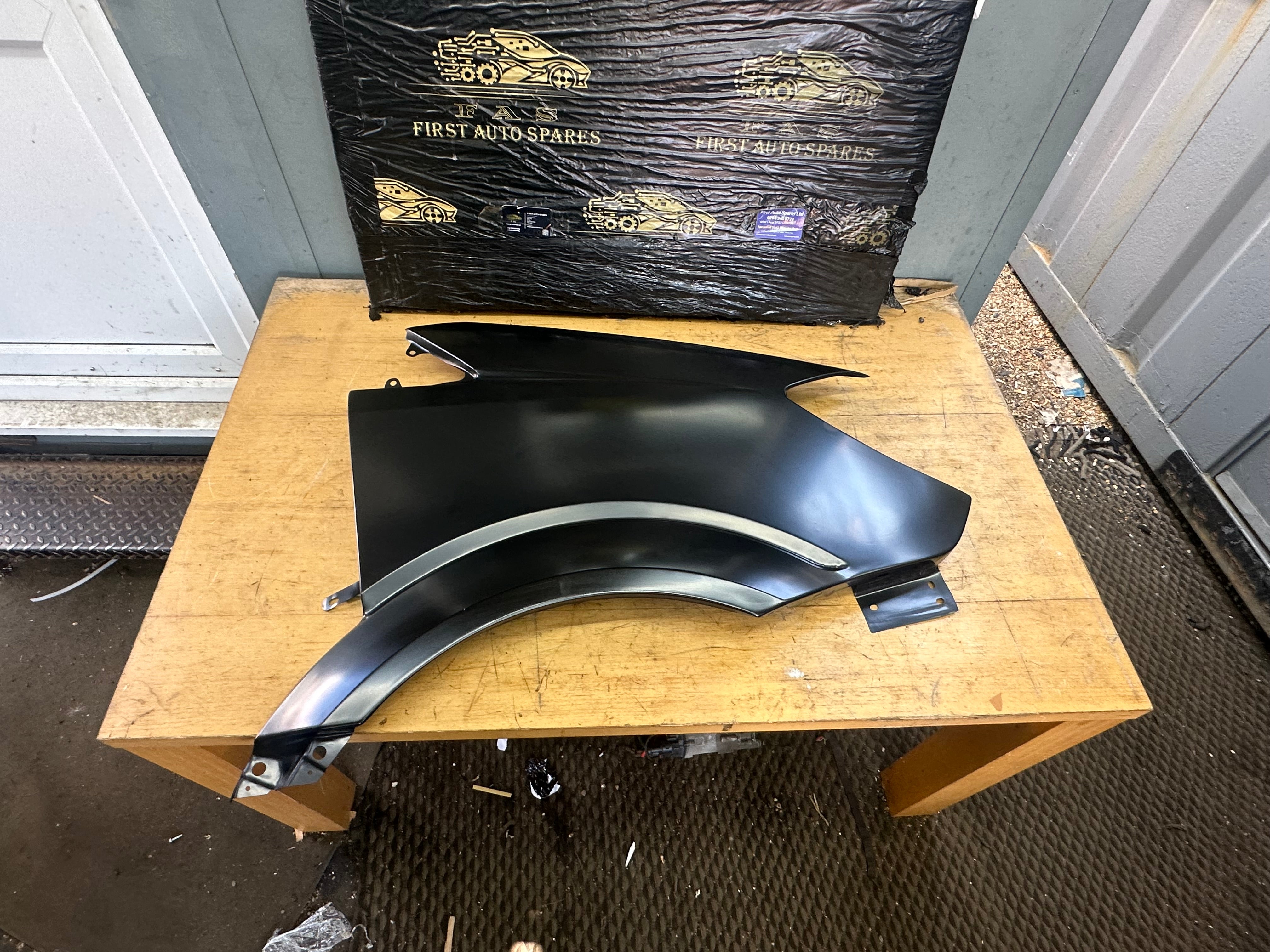 Mercedes Sprinter 2014–2017 O/S/F Right Driver’s Front Wing Fender (MBSP515R)