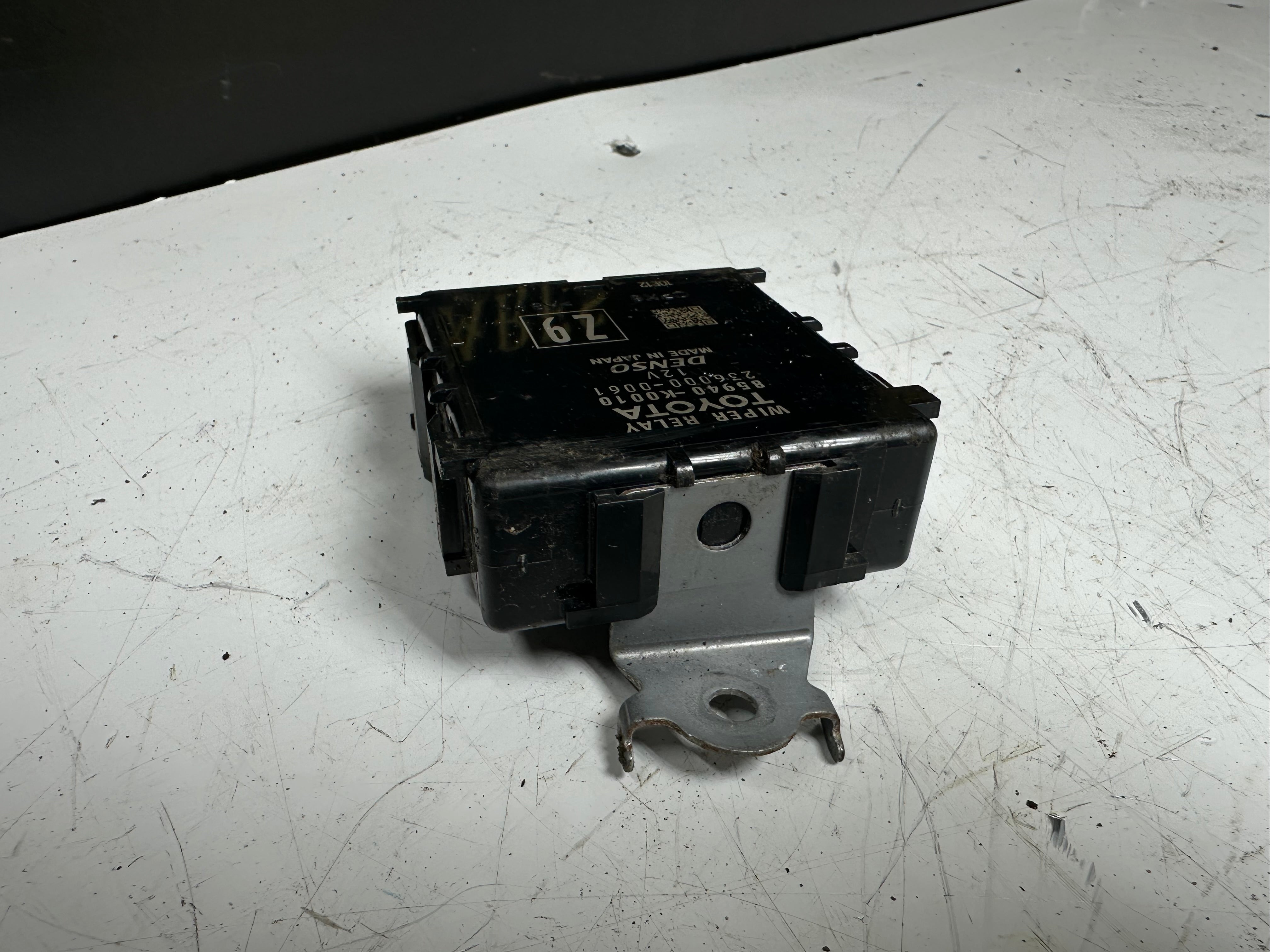 Toyota Yaris Wiper Relay (85940-K0010) (236000-0061)
