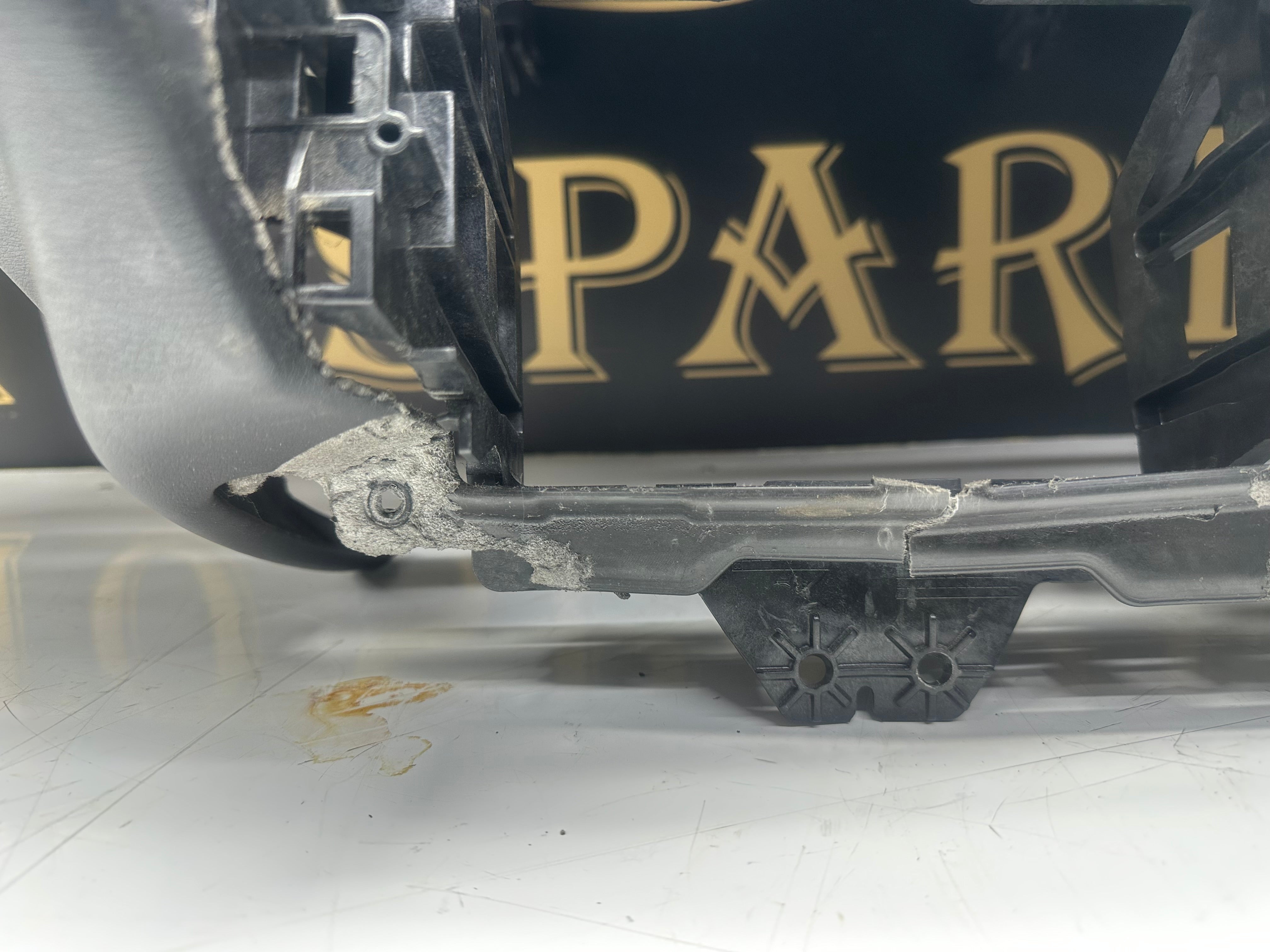 BMW X5 F15/F16 Complete Dashboard with Passenger Airbag (1028651-7) (4037468)