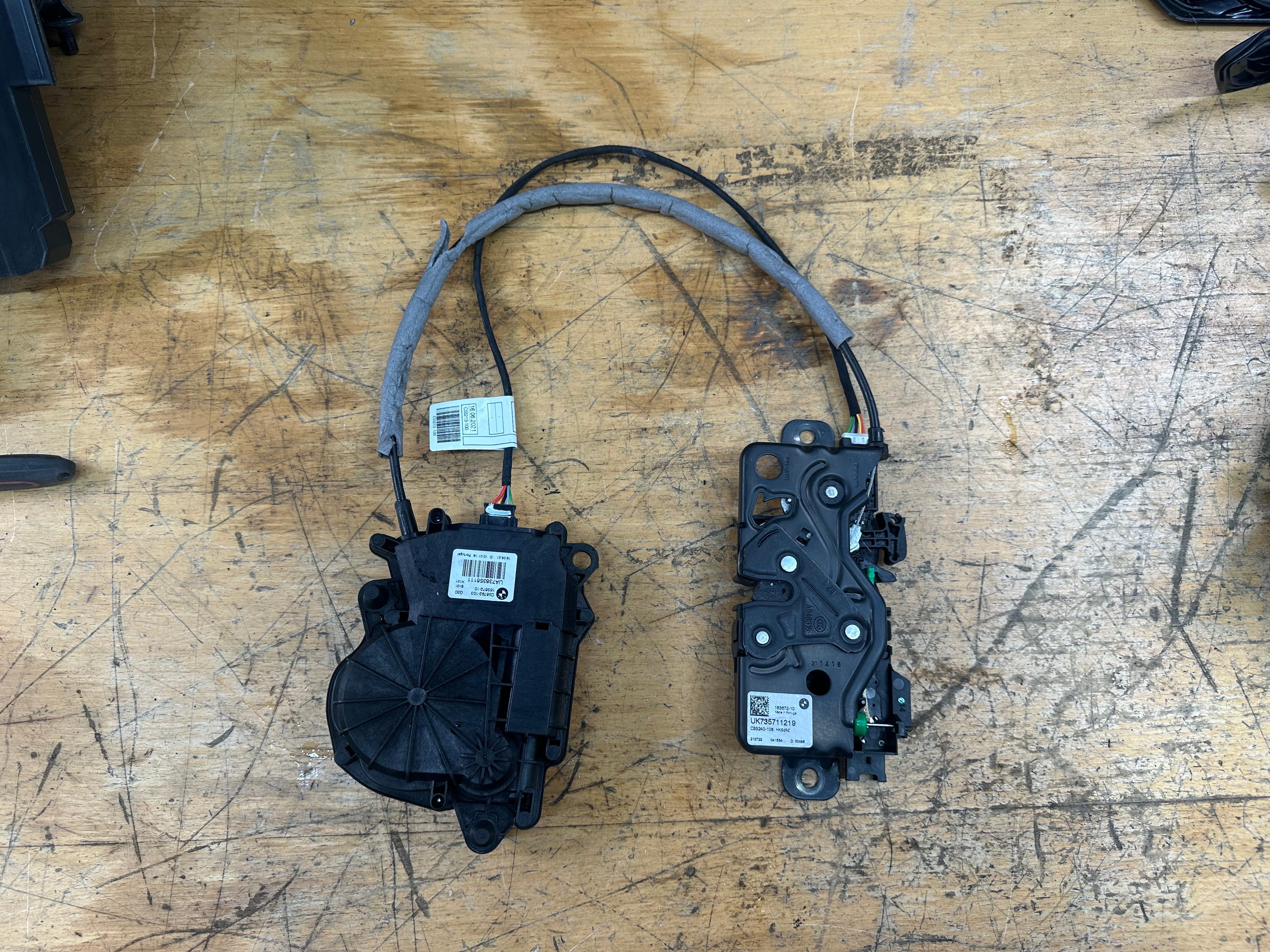 BMW 5 G30 G38 2019 Tailgate Trunk Boot Lock Catch Latch (738356111) (735711219)