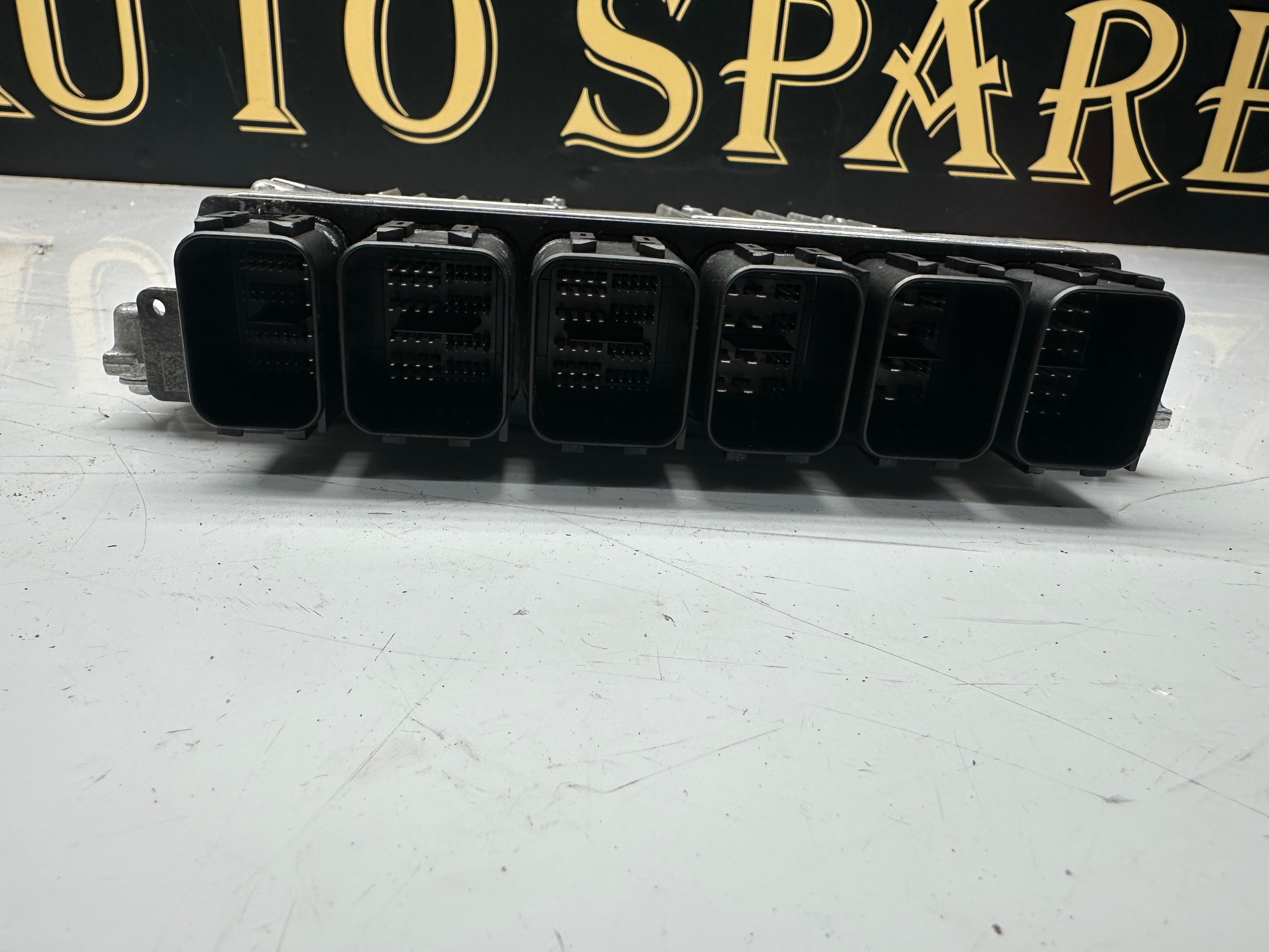 BMW 3 Series G20 Engine Control Unit (ECU) 2.0 Petrol 225kW 2024 (5A8F928-01)