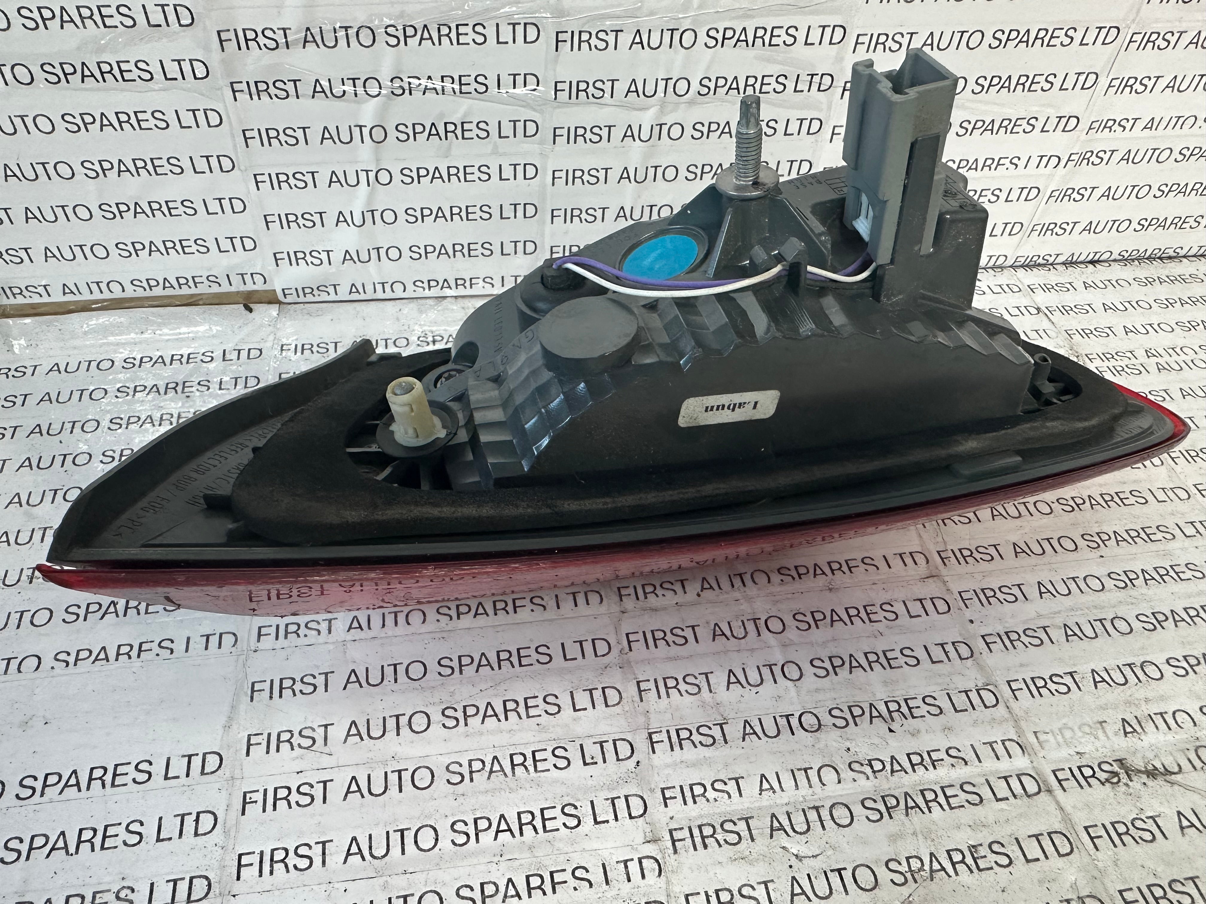 Ford Focus 2018 Rear Left Tail Light (JX7B-13A603-VC)