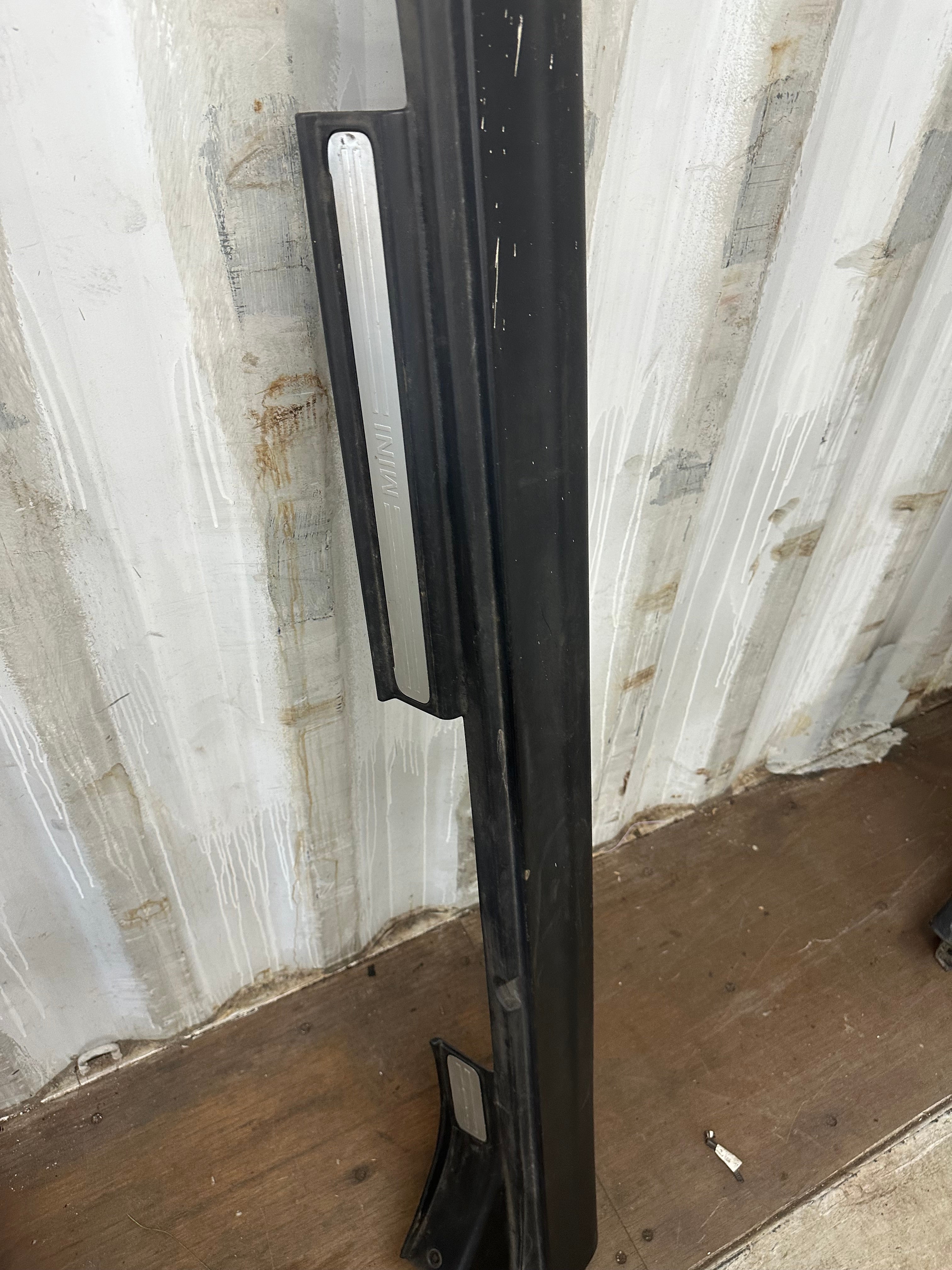 Mini Cooper Side Skirt Right – 2014–2024