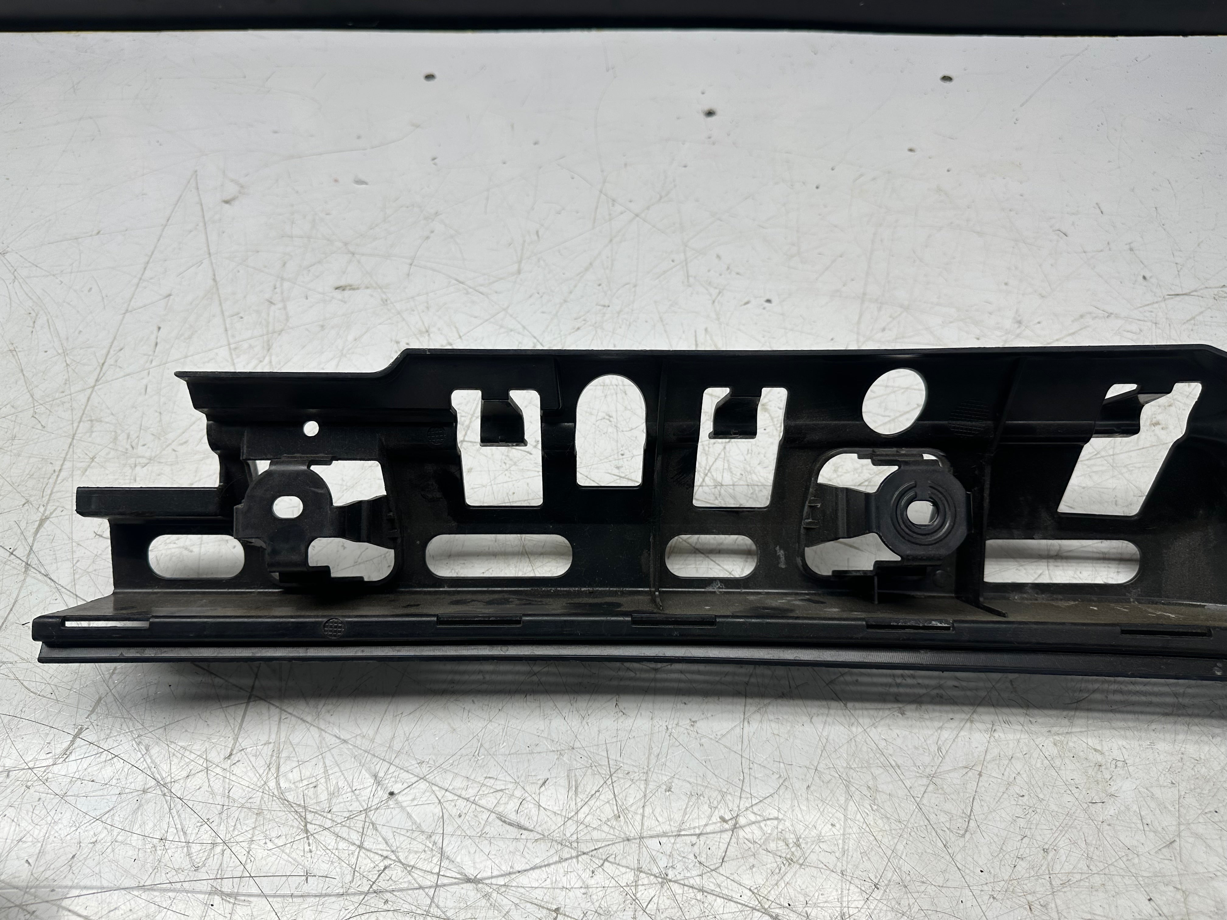 BMW 3 Series G20 2019-20 Rear Bumper Right Fitting Bracket (51 12 7 469 364)